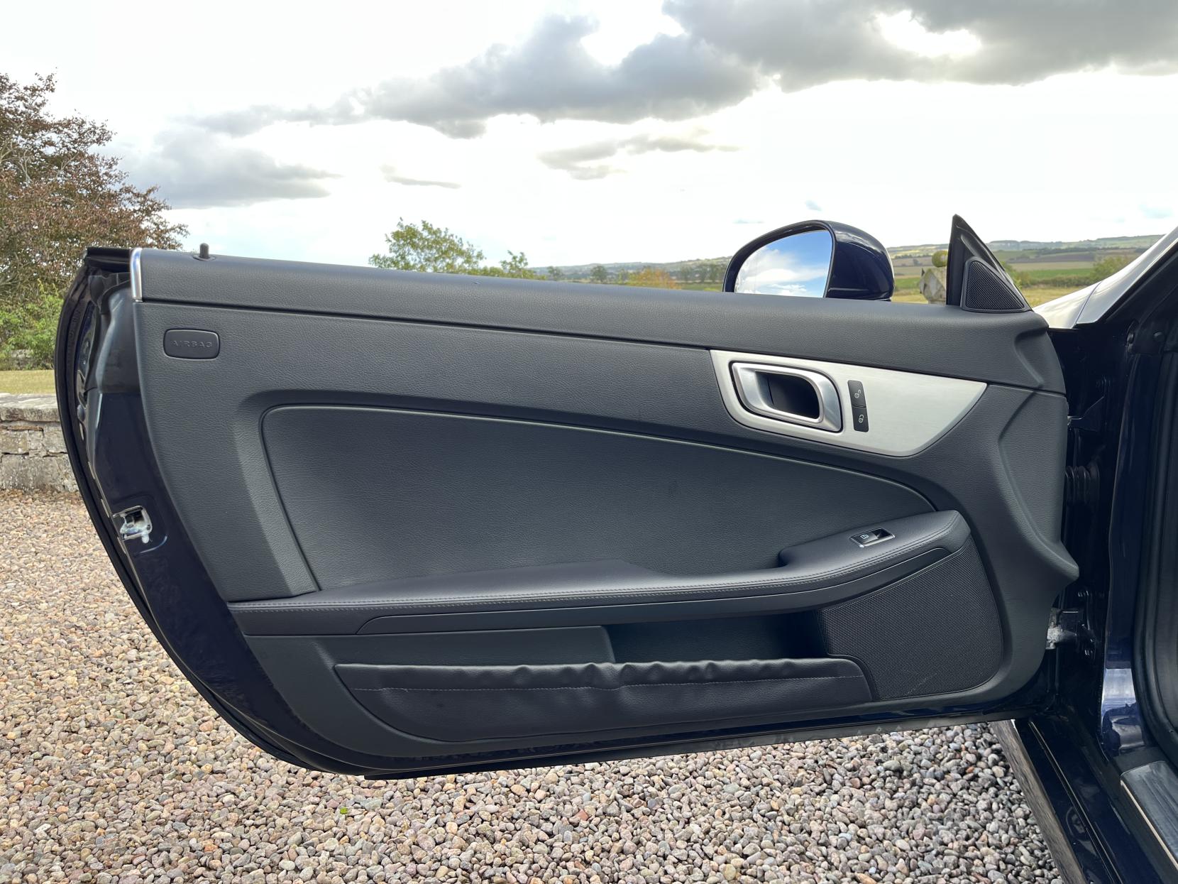 Mercedes-Benz SLK 2.1 SLK250 CDI AMG Sport Convertible 2dr Diesel G-Tronic+ Euro 5 (s/s) (204 ps)