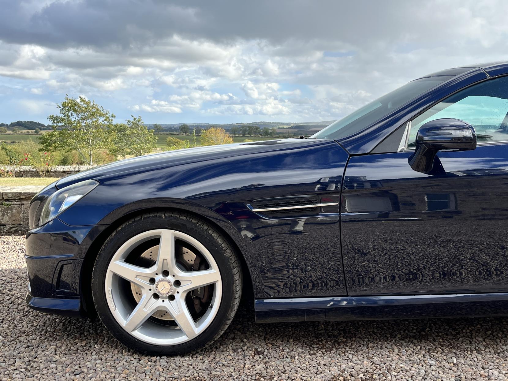 Mercedes-Benz SLK 2.1 SLK250 CDI AMG Sport Convertible 2dr Diesel G-Tronic+ Euro 5 (s/s) (204 ps)