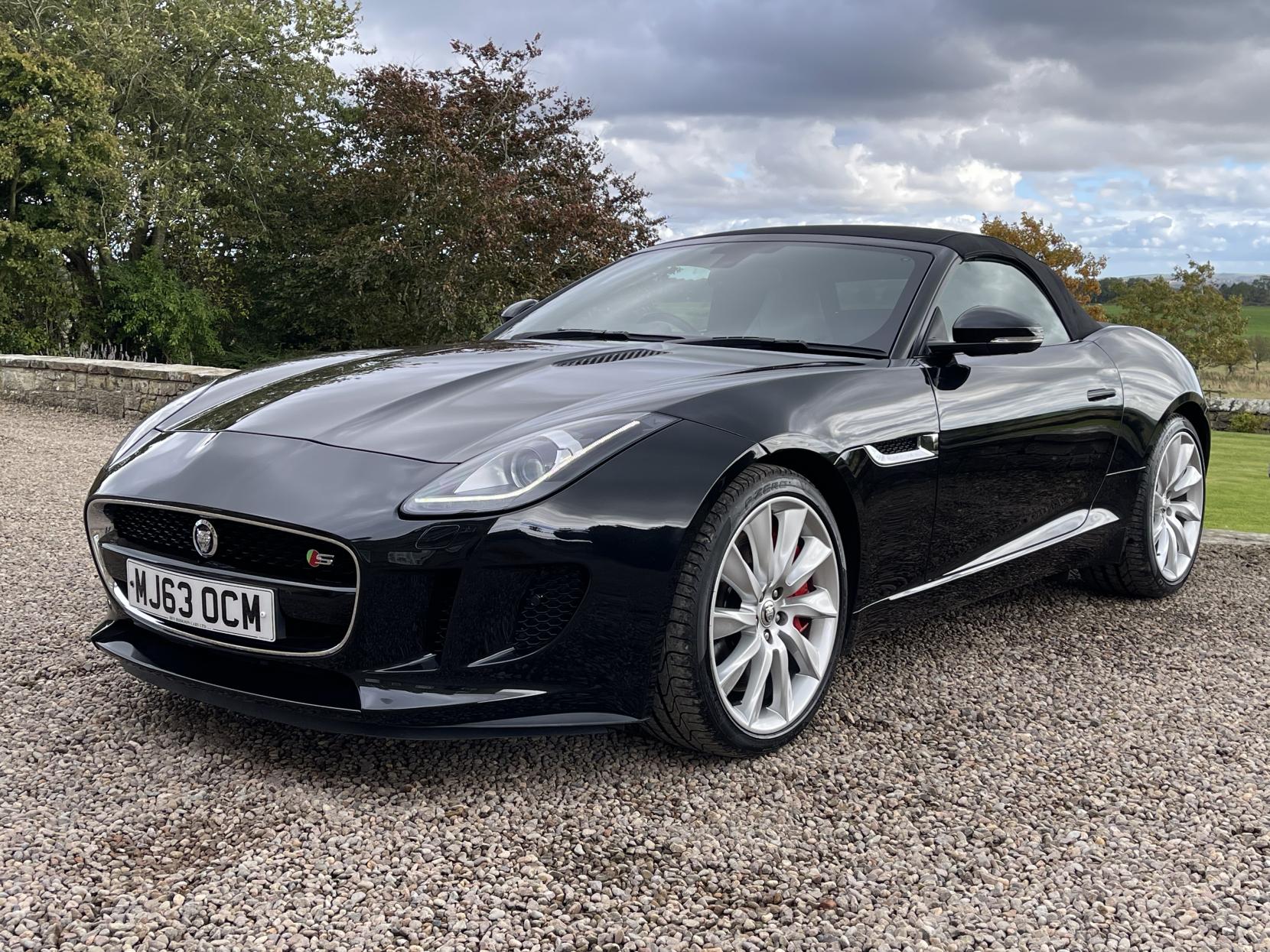 Jaguar F-Type 3.0 V6 S Convertible 2dr Petrol Auto Euro 5 (s/s) (380 ps)