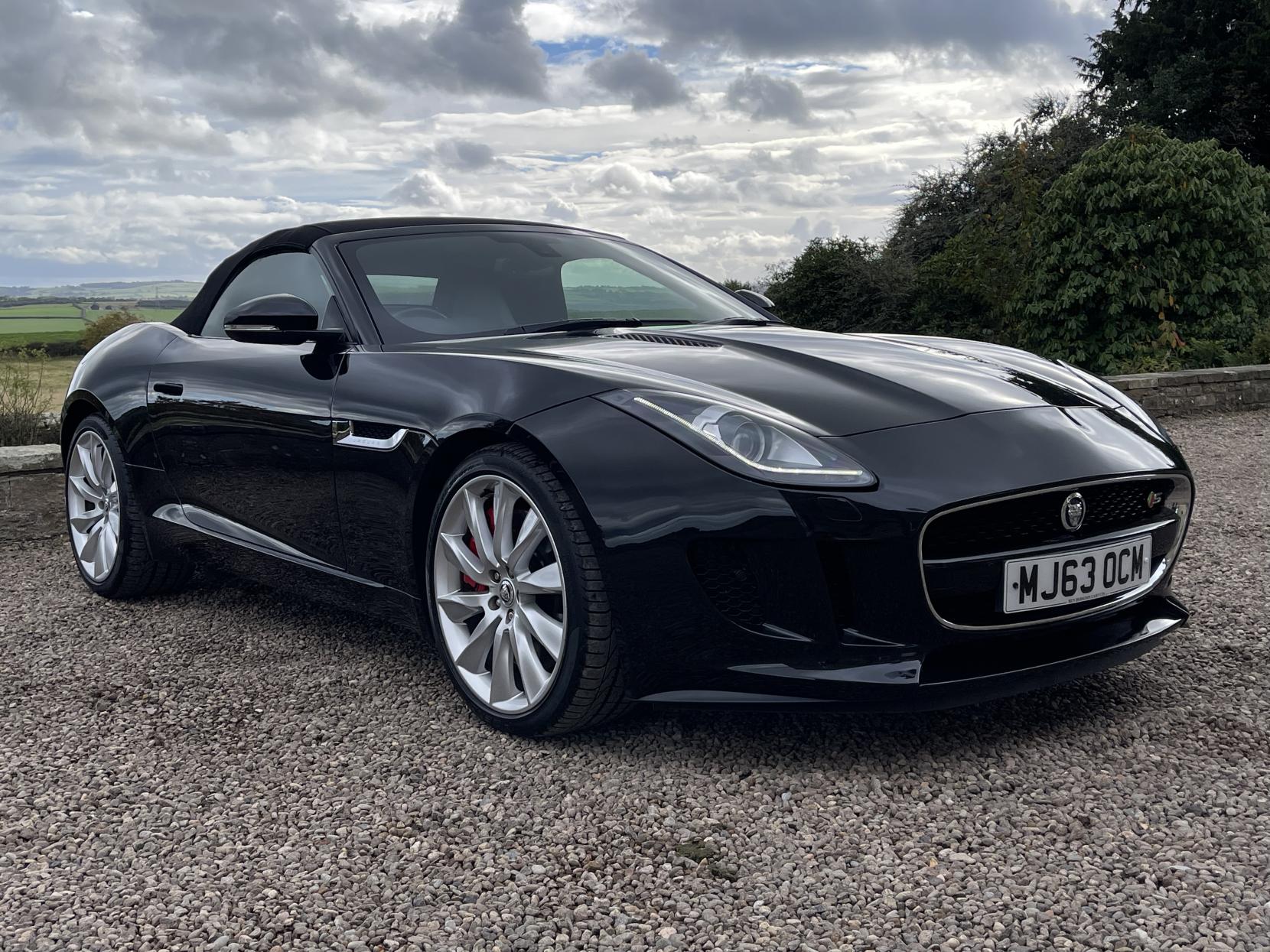 Jaguar F-Type 3.0 V6 S Convertible 2dr Petrol Auto Euro 5 (s/s) (380 ps)