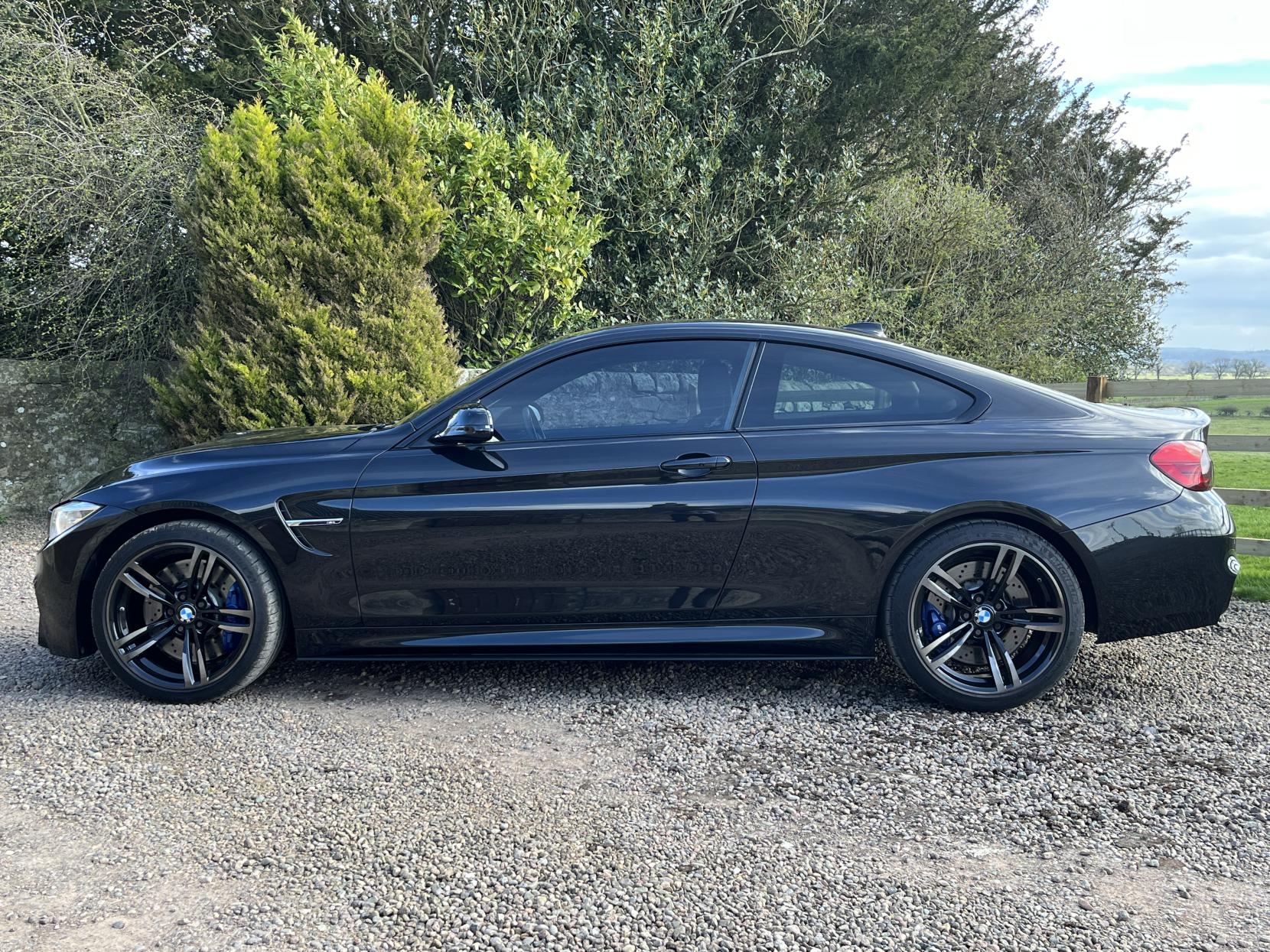 BMW M4 3.0 BiTurbo Coupe 2dr Petrol DCT Euro 6 (s/s) (431 ps)