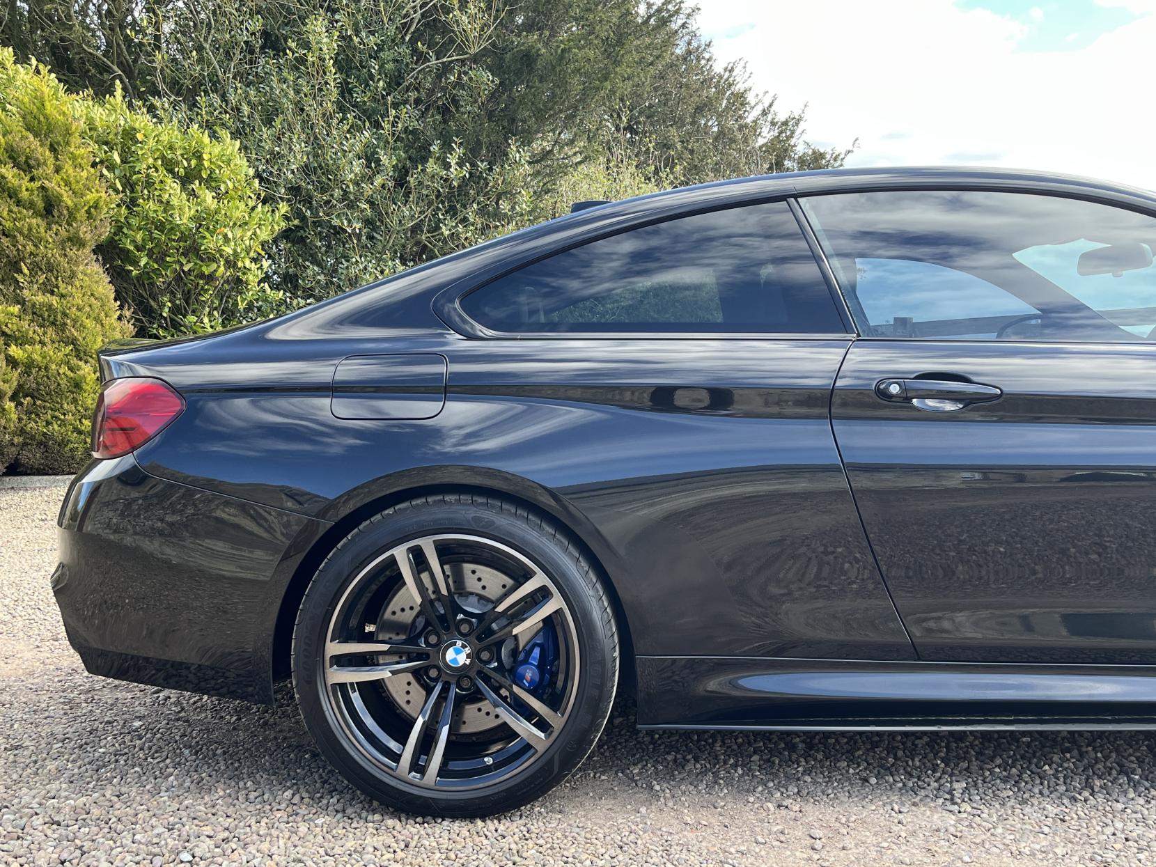 BMW M4 3.0 BiTurbo Coupe 2dr Petrol DCT Euro 6 (s/s) (431 ps)