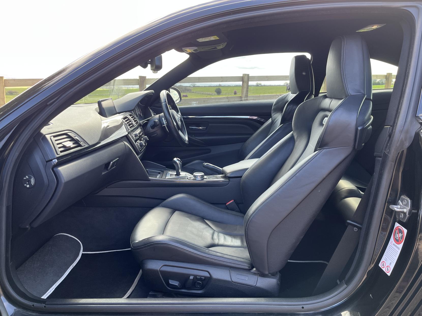 BMW M4 3.0 BiTurbo Coupe 2dr Petrol DCT Euro 6 (s/s) (431 ps)