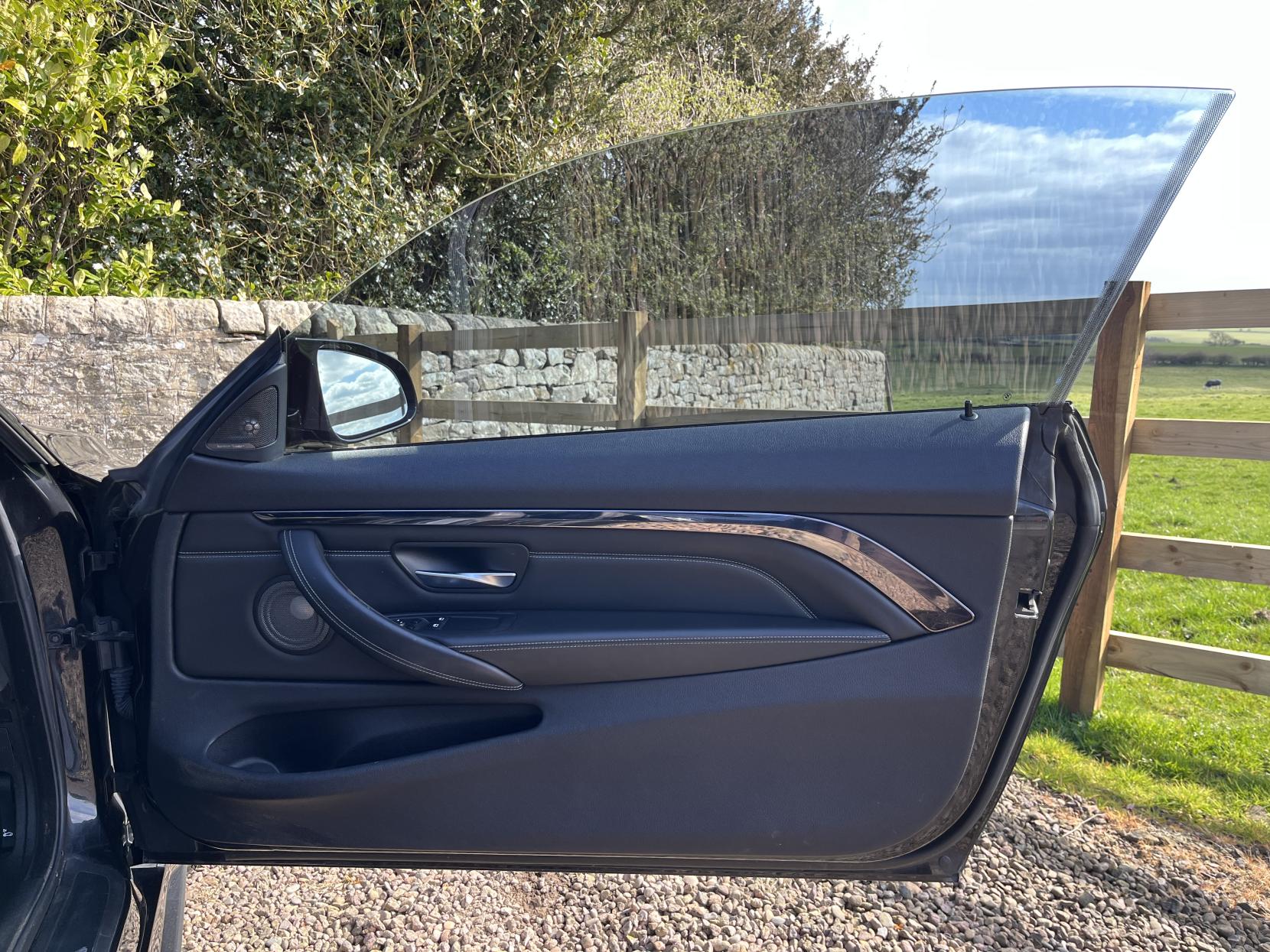 BMW M4 3.0 BiTurbo Coupe 2dr Petrol DCT Euro 6 (s/s) (431 ps)