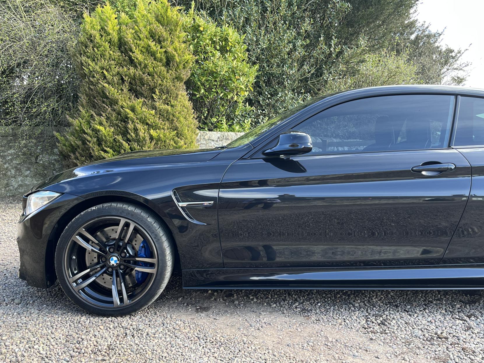 BMW M4 3.0 BiTurbo Coupe 2dr Petrol DCT Euro 6 (s/s) (431 ps)
