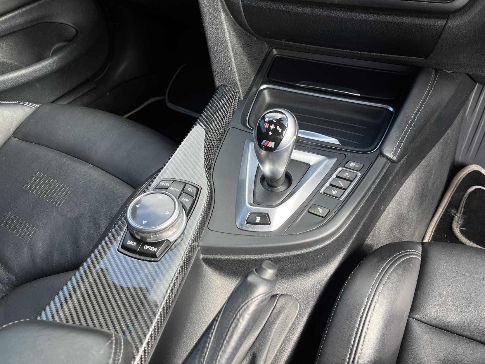 BMW M4 3.0 BiTurbo Coupe 2dr Petrol DCT Euro 6 (s/s) (431 ps)