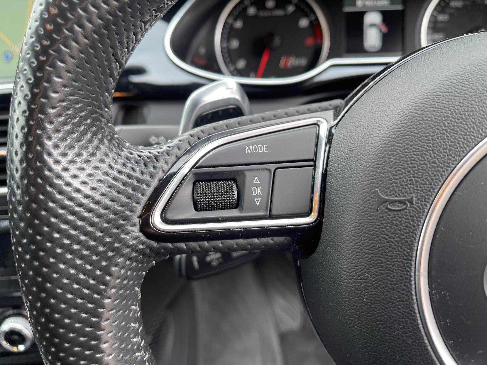 Audi RS4 Avant 4.2 FSI V8 Estate 5dr Petrol S Tronic quattro Euro 5 (450 ps)