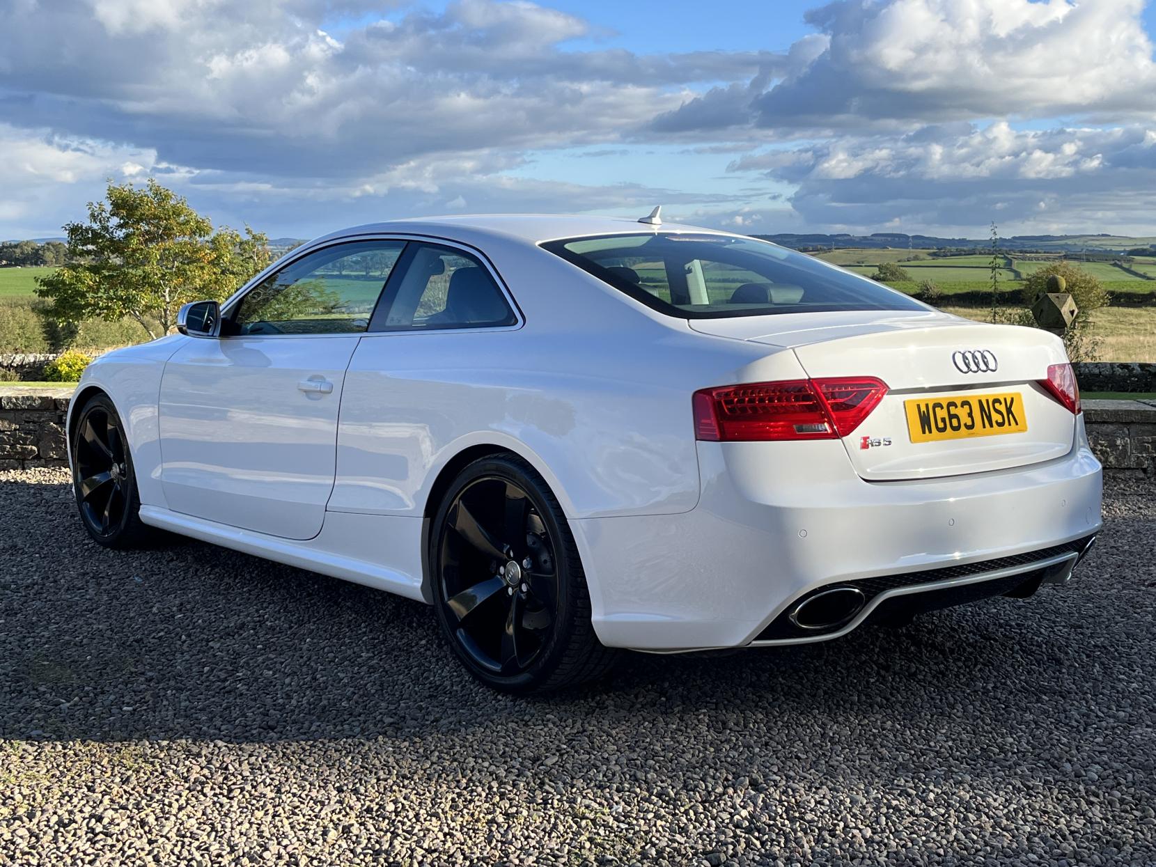 Audi RS5 4.2 FSI V8 Coupe 2dr Petrol S Tronic quattro Euro 5 (450 ps)