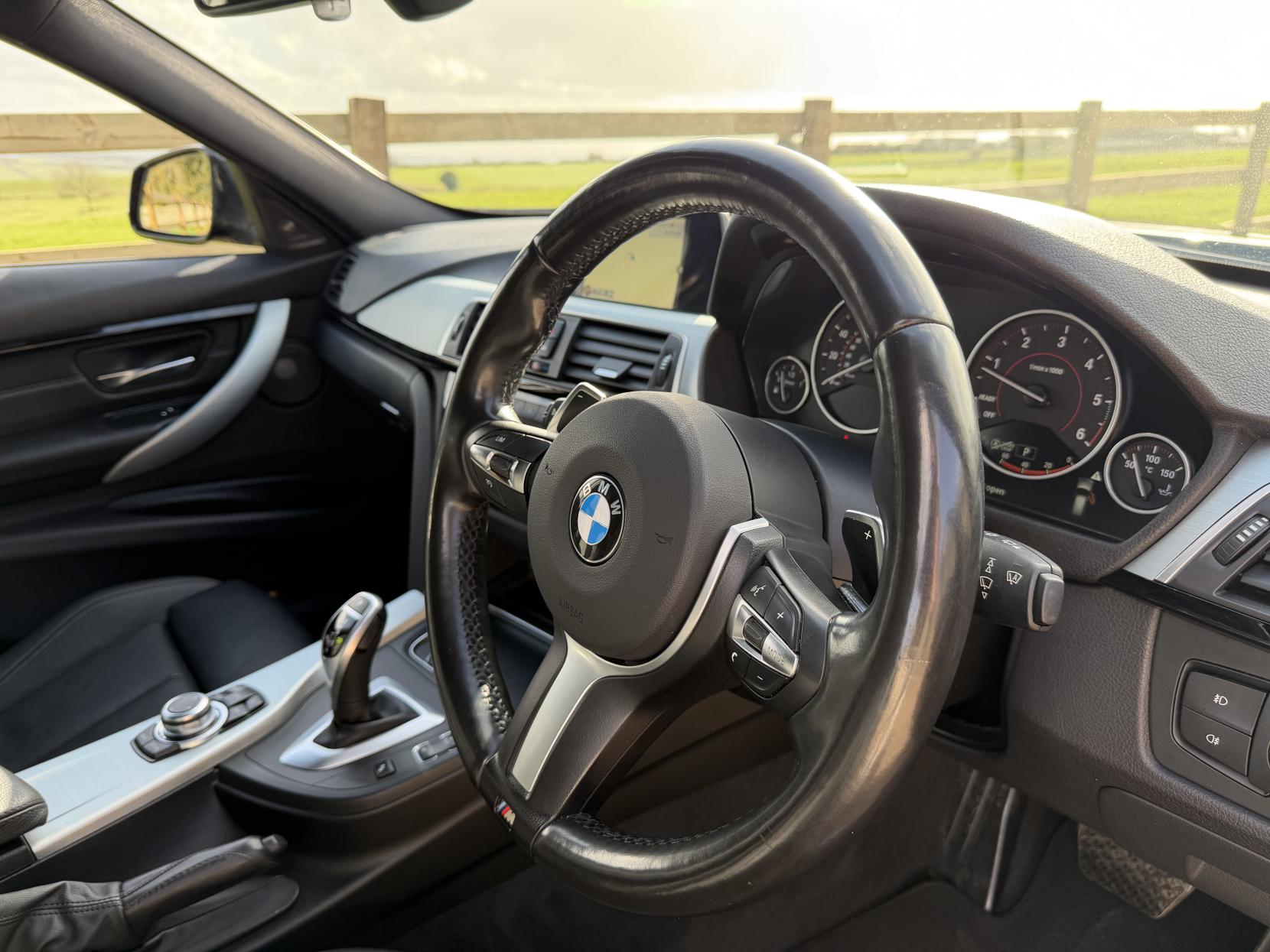 BMW 3 Series 2.0 320d M Sport Touring 5dr Diesel Auto xDrive Euro 6 (s/s) (190 ps)