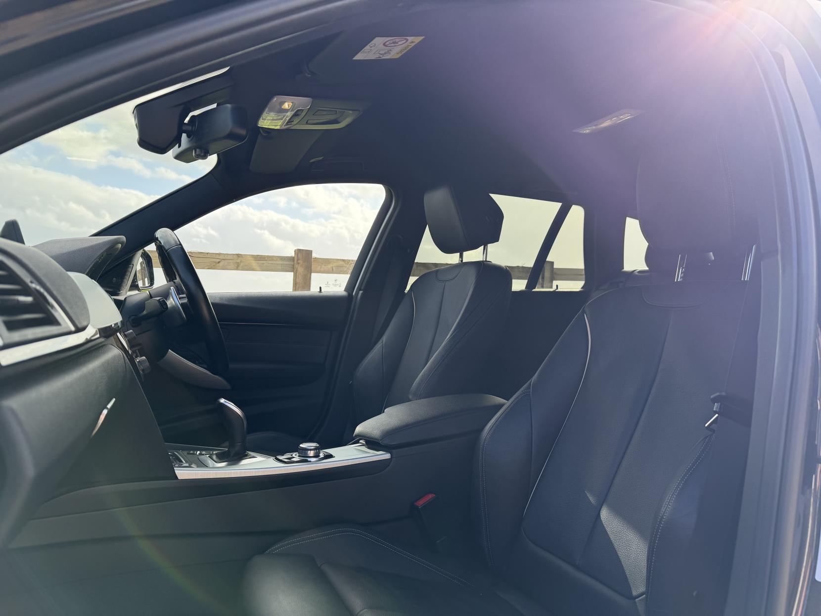 BMW 3 Series 2.0 320d M Sport Touring 5dr Diesel Auto xDrive Euro 6 (s/s) (190 ps)