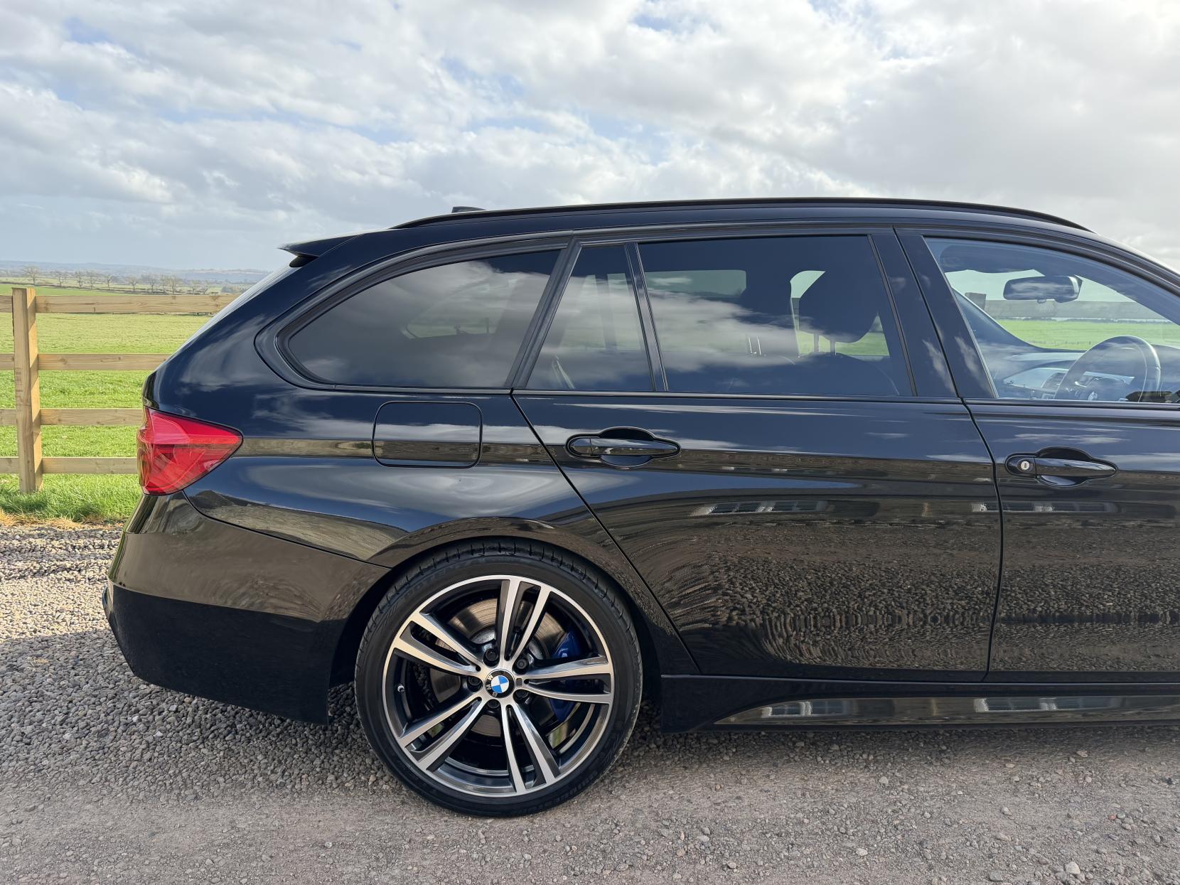 BMW 3 Series 2.0 320d M Sport Touring 5dr Diesel Auto xDrive Euro 6 (s/s) (190 ps)