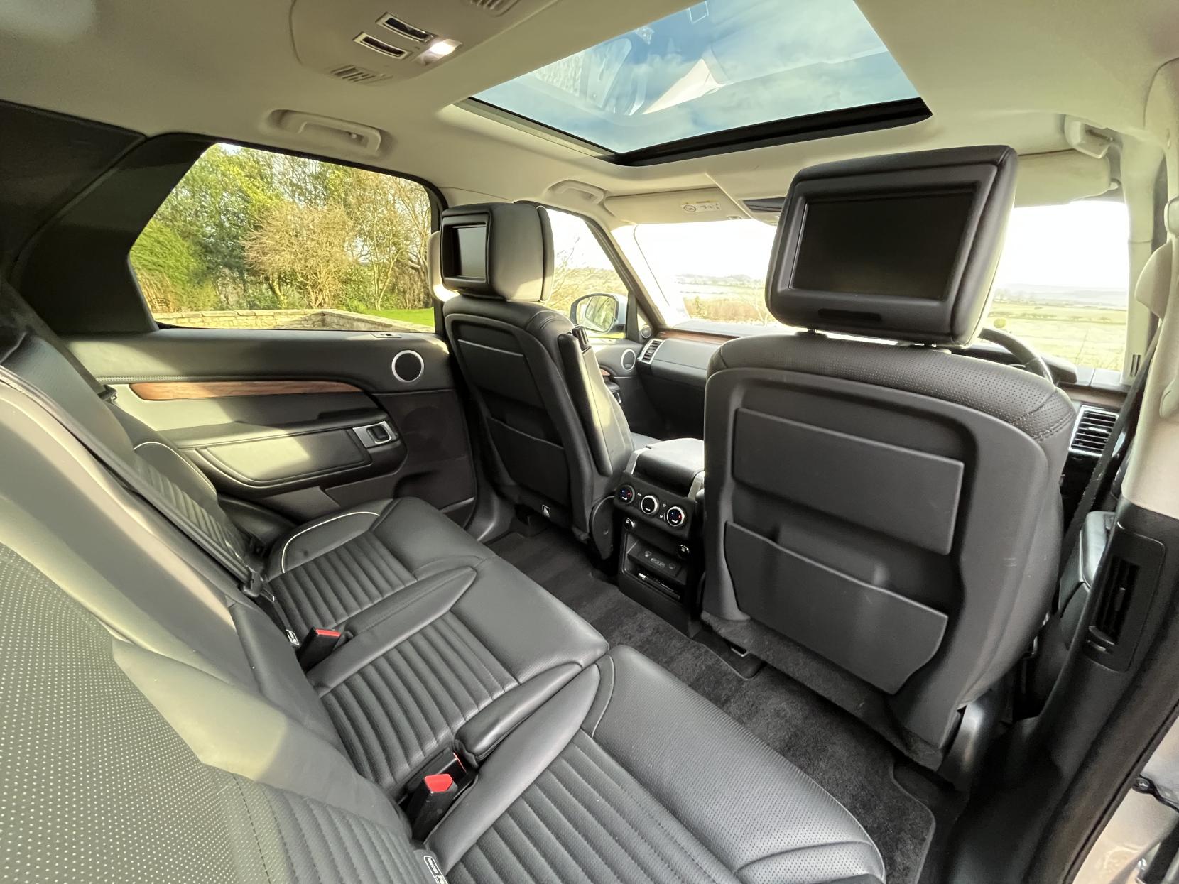 Land Rover Discovery 3.0 TD V6 HSE Luxury SUV 5dr Diesel Auto 4WD Euro 6 (s/s) (258 ps)