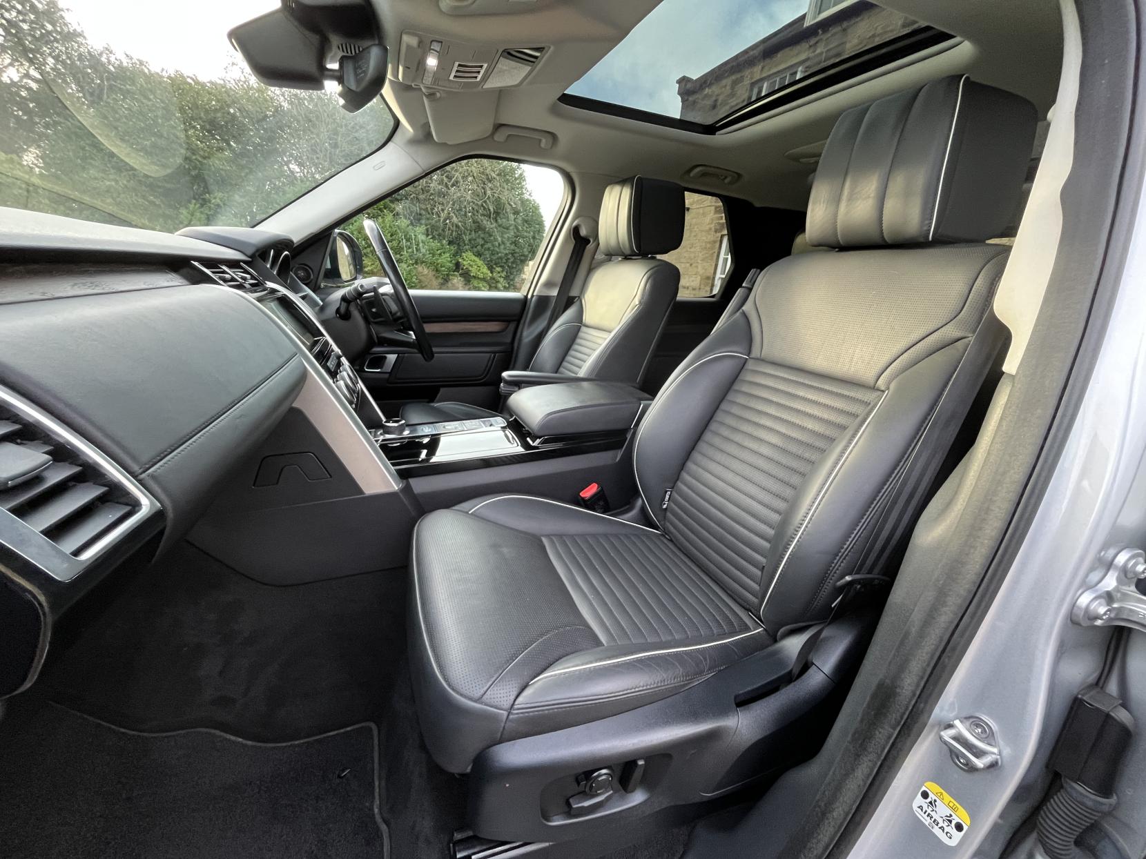 Land Rover Discovery 3.0 TD V6 HSE Luxury SUV 5dr Diesel Auto 4WD Euro 6 (s/s) (258 ps)