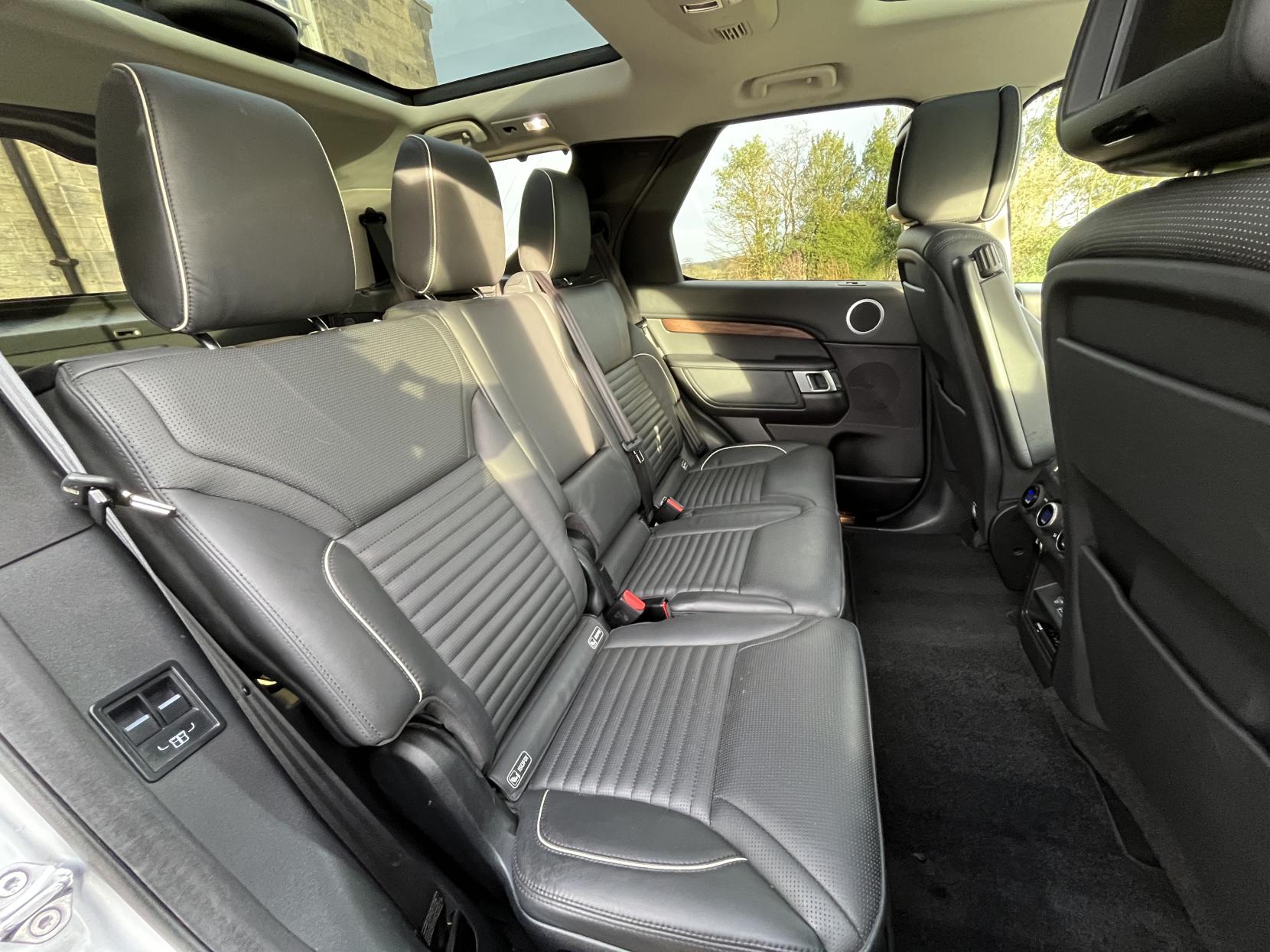 Land Rover Discovery 3.0 TD V6 HSE Luxury SUV 5dr Diesel Auto 4WD Euro 6 (s/s) (258 ps)