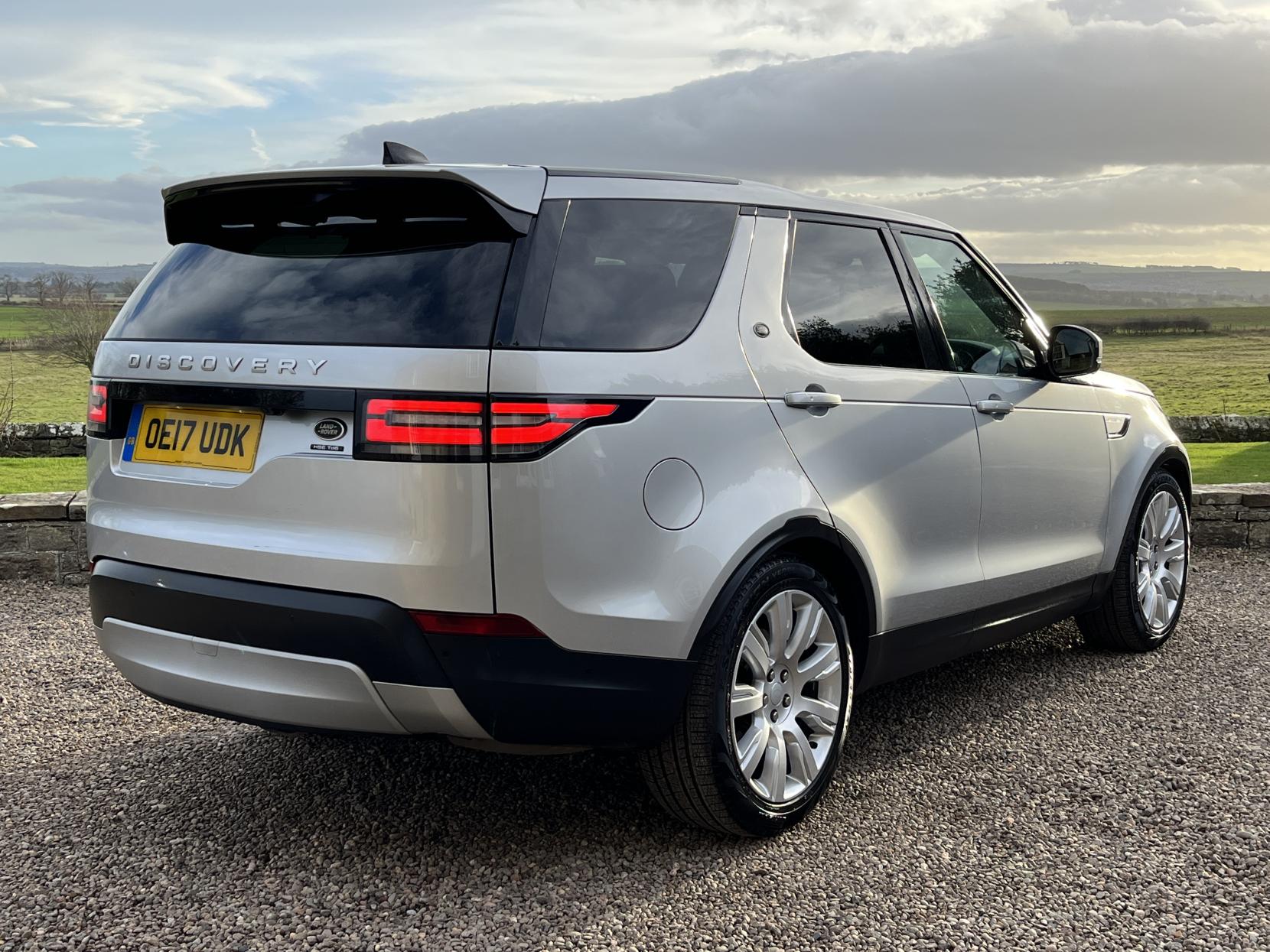 Land Rover Discovery 3.0 TD V6 HSE Luxury SUV 5dr Diesel Auto 4WD Euro 6 (s/s) (258 ps)