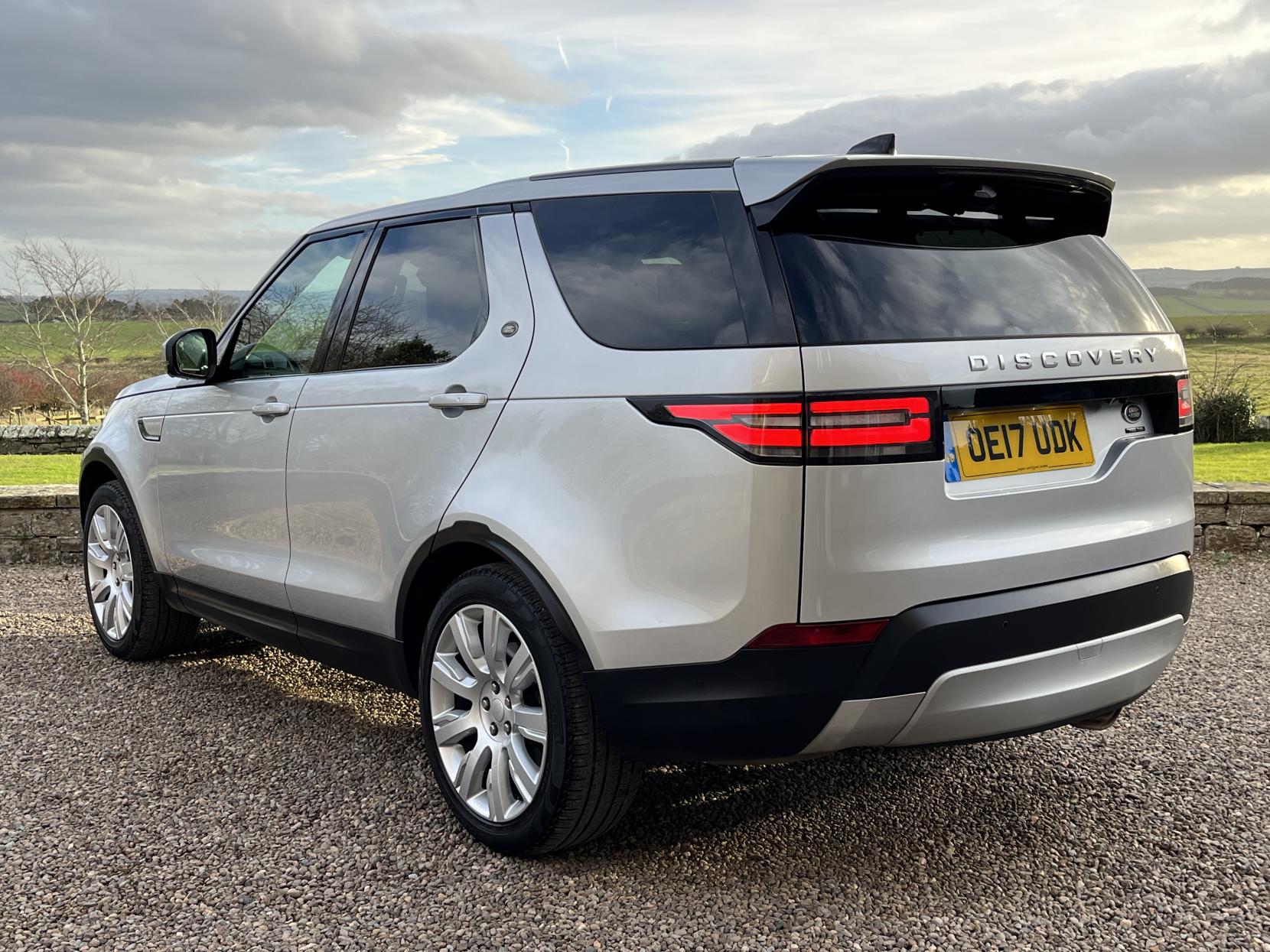 Land Rover Discovery 3.0 TD V6 HSE Luxury SUV 5dr Diesel Auto 4WD Euro 6 (s/s) (258 ps)