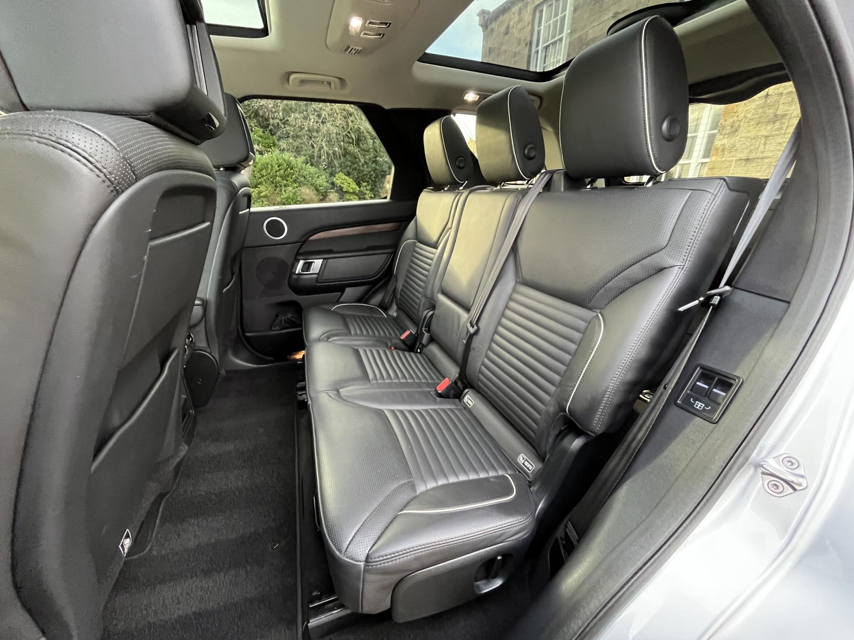 Land Rover Discovery 3.0 TD V6 HSE Luxury SUV 5dr Diesel Auto 4WD Euro 6 (s/s) (258 ps)