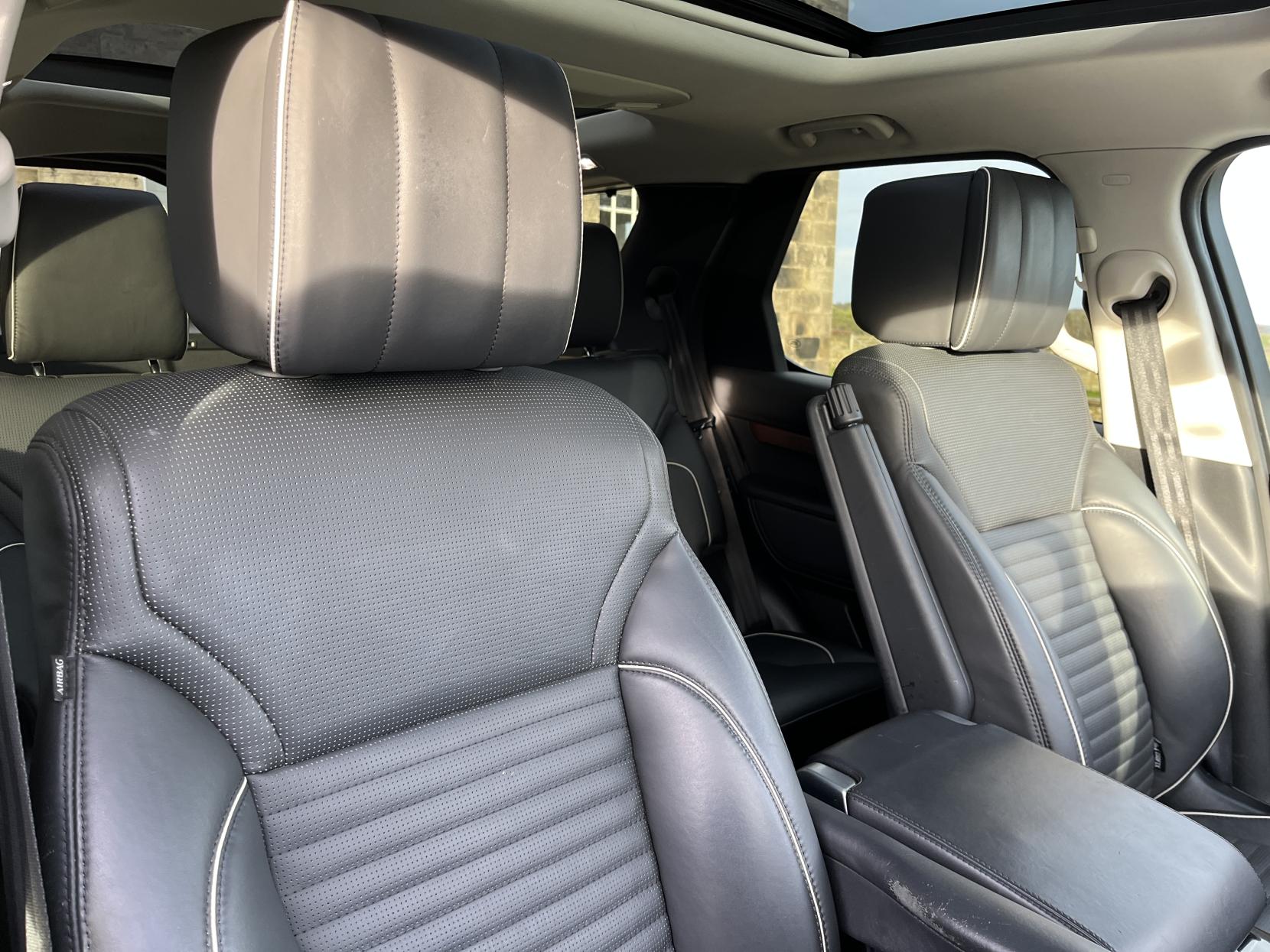 Land Rover Discovery 3.0 TD V6 HSE Luxury SUV 5dr Diesel Auto 4WD Euro 6 (s/s) (258 ps)