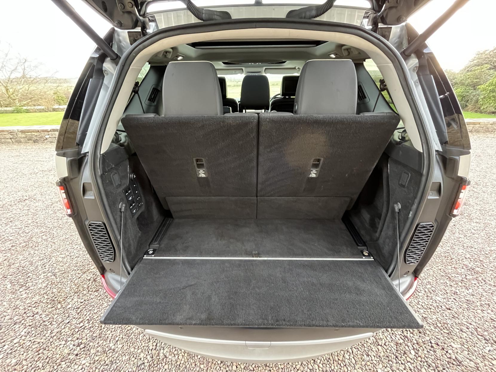 Land Rover Discovery 3.0 TD V6 HSE Luxury SUV 5dr Diesel Auto 4WD Euro 6 (s/s) (258 ps)