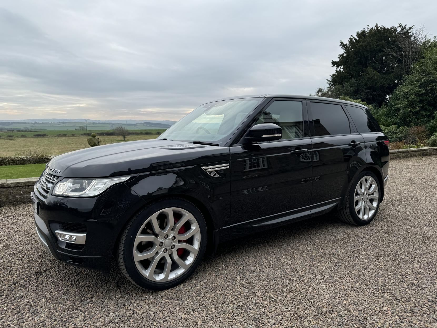 Land Rover Range Rover Sport 3.0 SD V6 HSE SUV 5dr Diesel Auto 4WD Euro 6 (s/s) (306 ps)