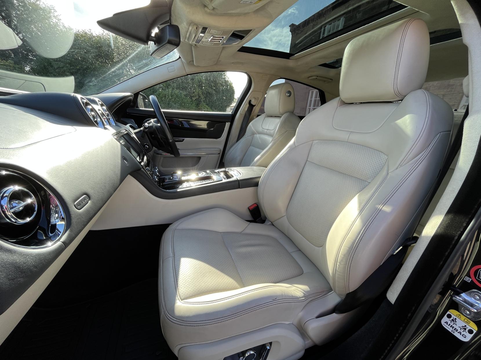 Jaguar XJ 3.0 R-Sport Saloon (2015 - 2020)