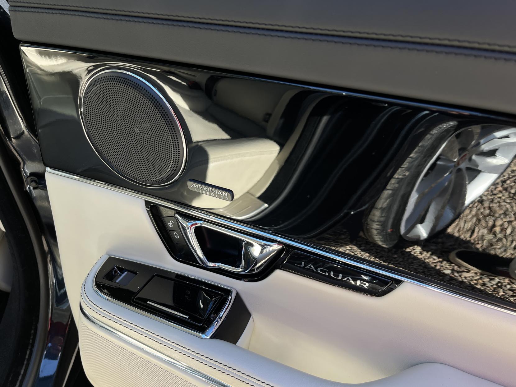 Jaguar XJ 3.0 R-Sport Saloon (2015 - 2020)