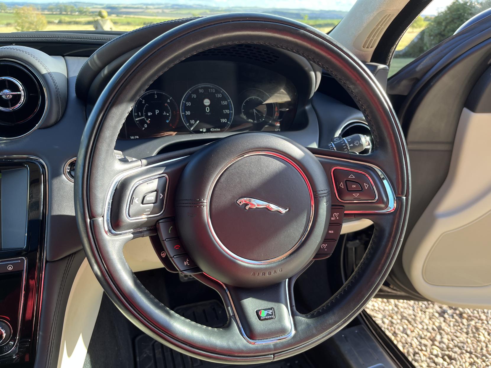 Jaguar XJ 3.0 R-Sport Saloon (2015 - 2020)