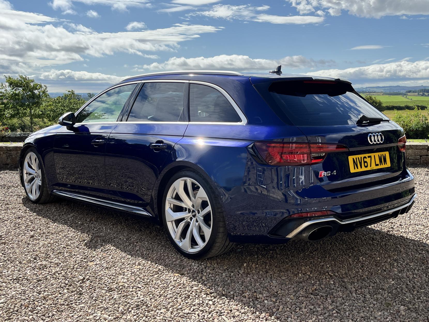 Audi RS4 Avant 2.9 TFSI V6 Estate 5dr Petrol Tiptronic quattro Euro 6 (s/s) (450 ps)