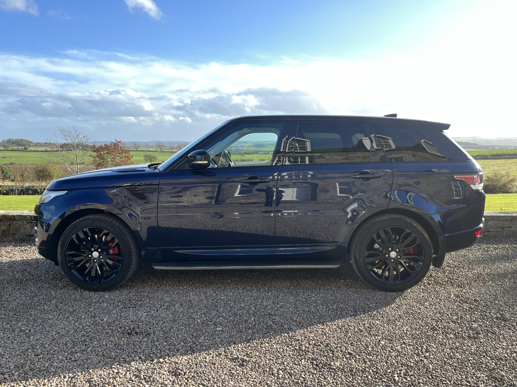 Land Rover Range Rover Sport 3.0 SD V6 HSE Dynamic SUV 5dr Diesel Auto 4WD Euro 6 (s/s) (306 ps)