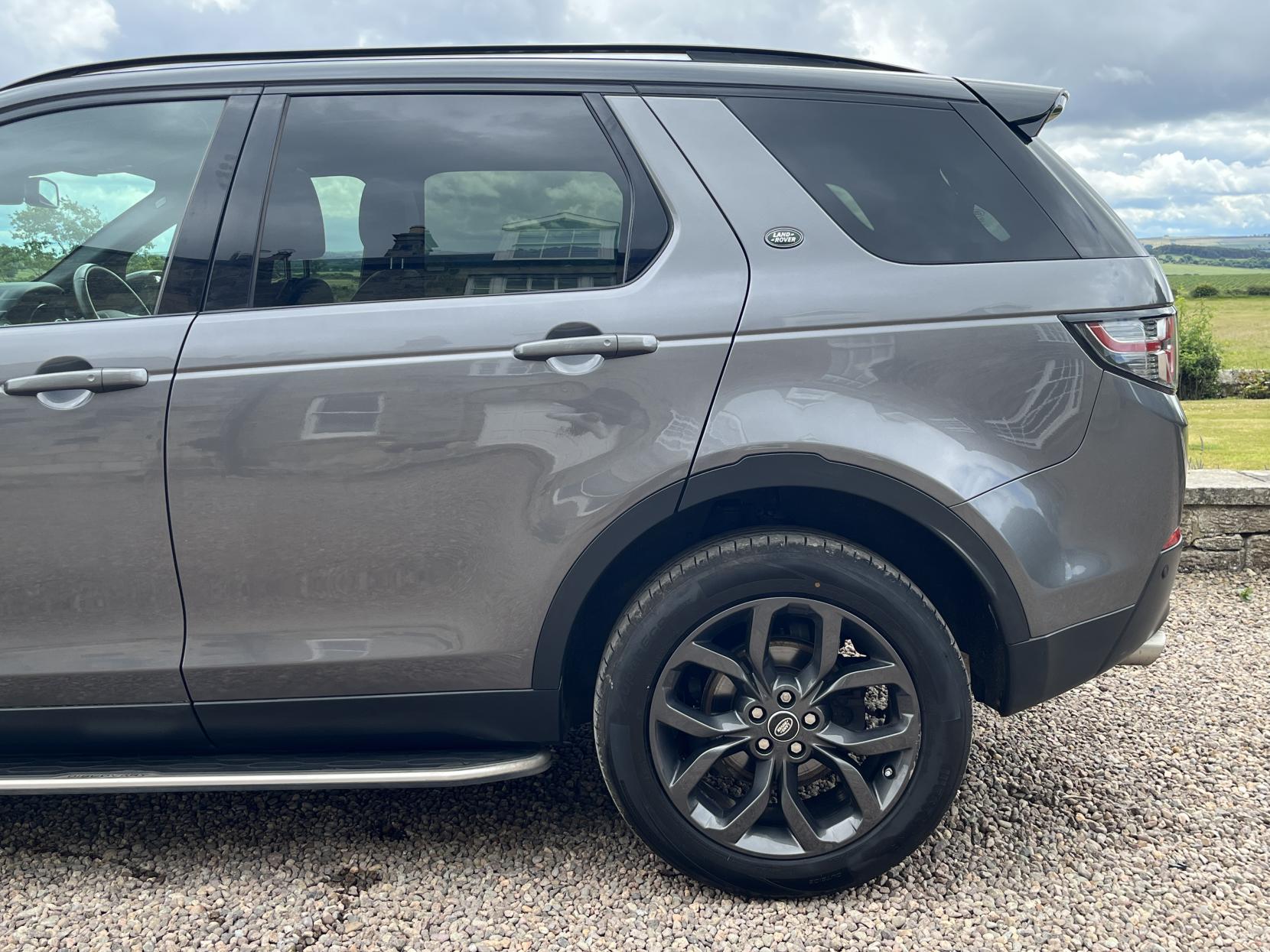 Land Rover Discovery Sport 2.0 TD4 Landmark SUV 5dr Diesel Auto 4WD Euro 6 (s/s) (180 ps)