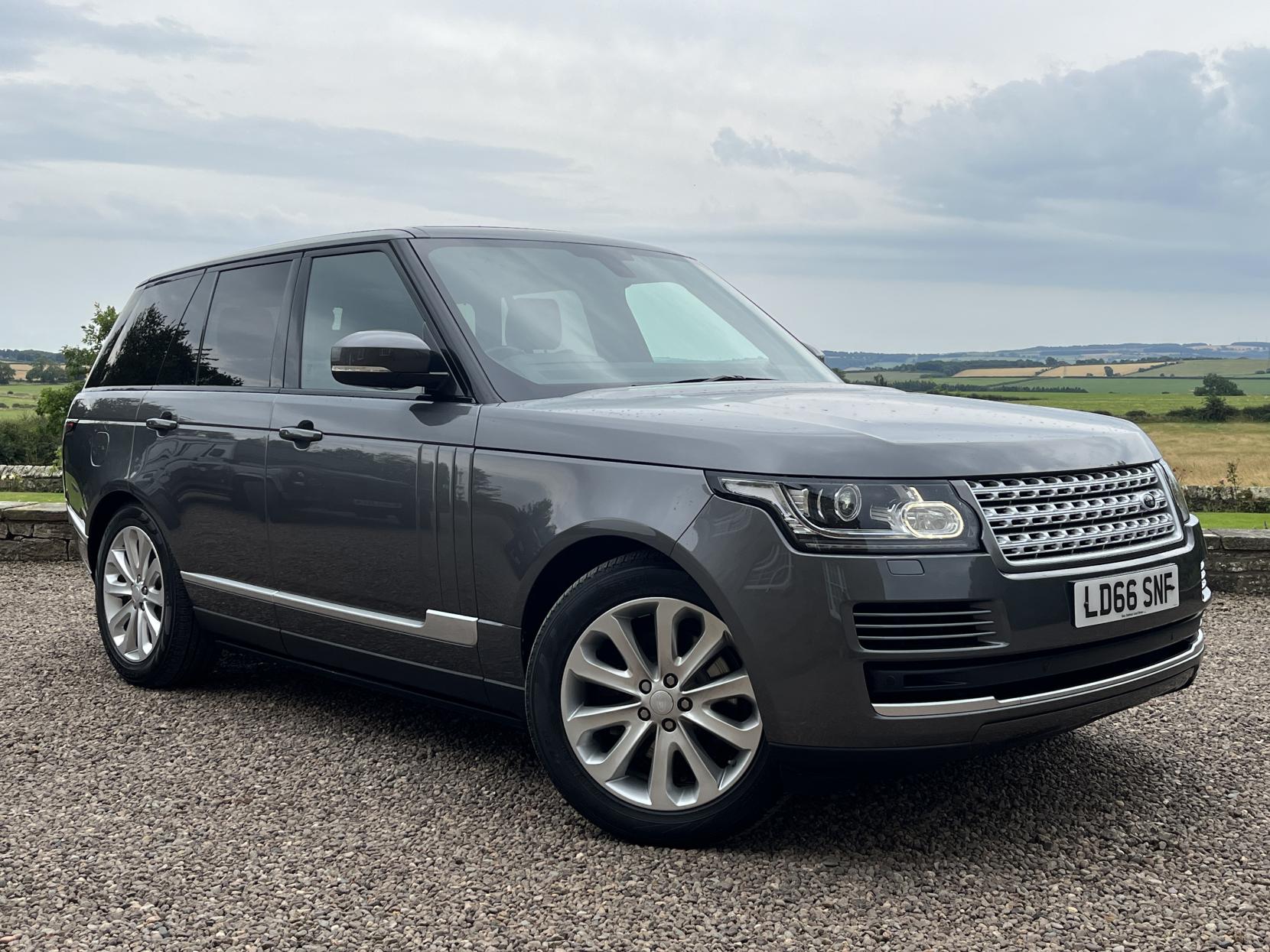 Land Rover Range Rover 3.0 TD V6 Vogue SUV 5dr Diesel Auto 4WD Euro 6 (s/s) (258 ps)