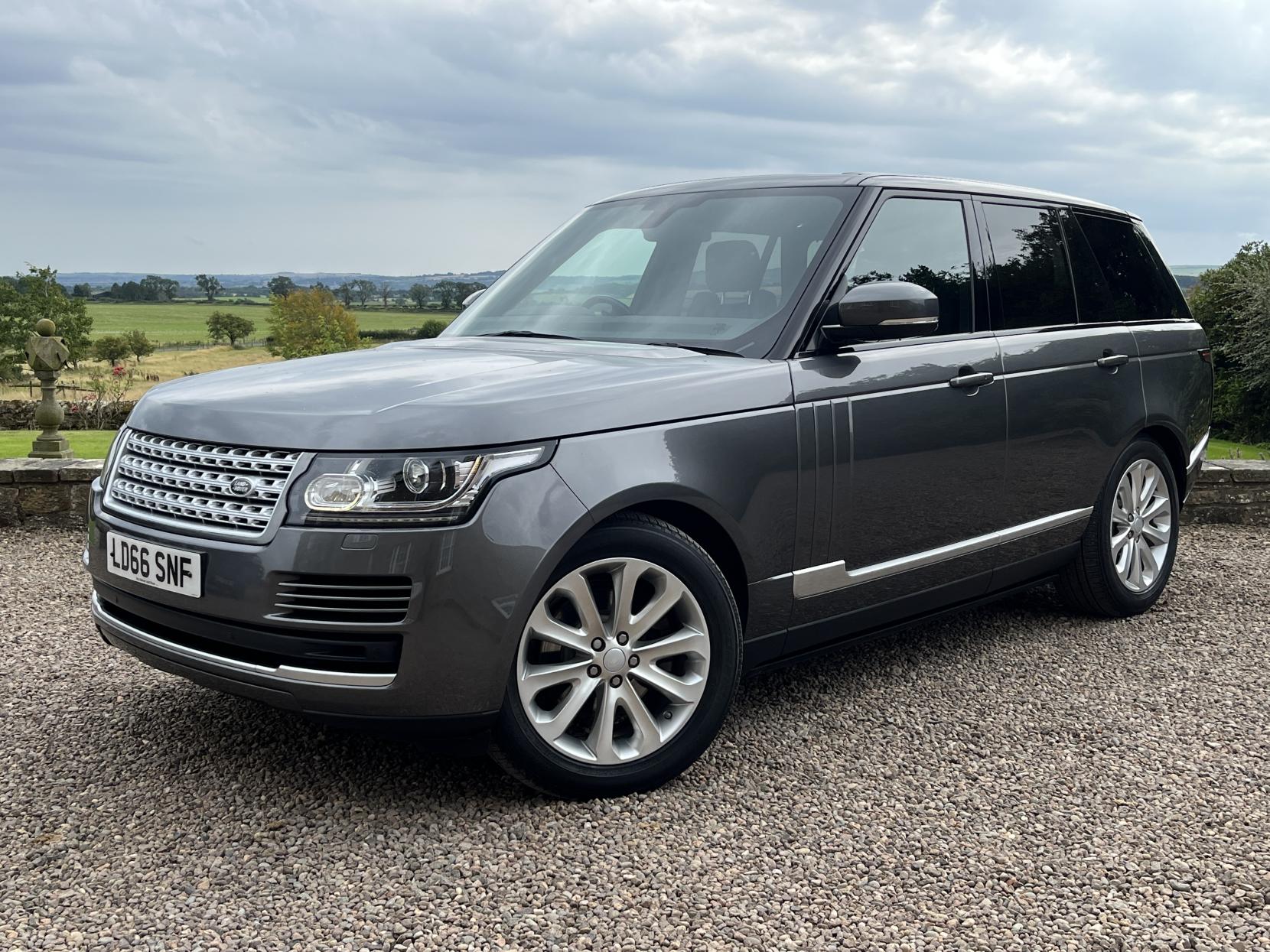 Land Rover Range Rover 3.0 TD V6 Vogue SUV 5dr Diesel Auto 4WD Euro 6 (s/s) (258 ps)