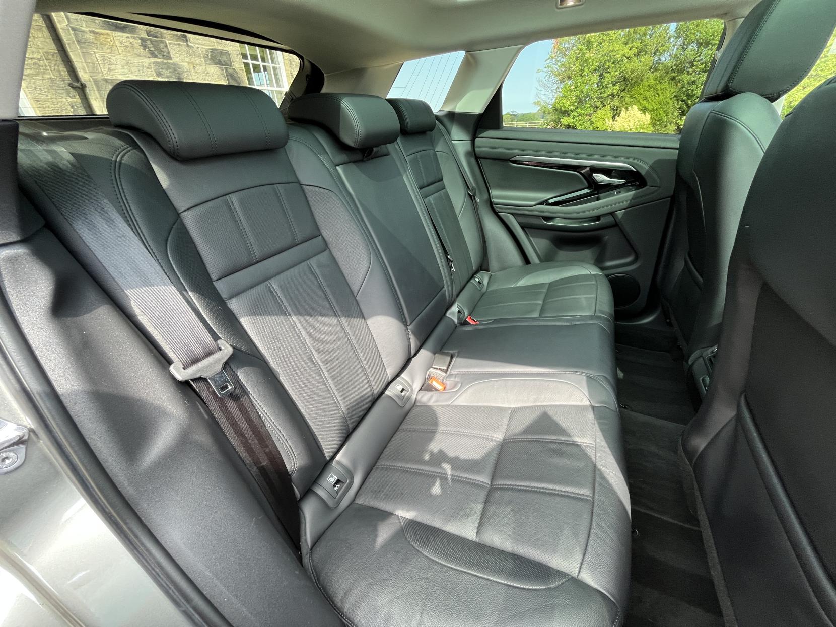 Land Rover Range Rover Evoque 2.0 D180 SE SUV 5dr Diesel Auto 4WD Euro 6 (s/s) (180 ps)