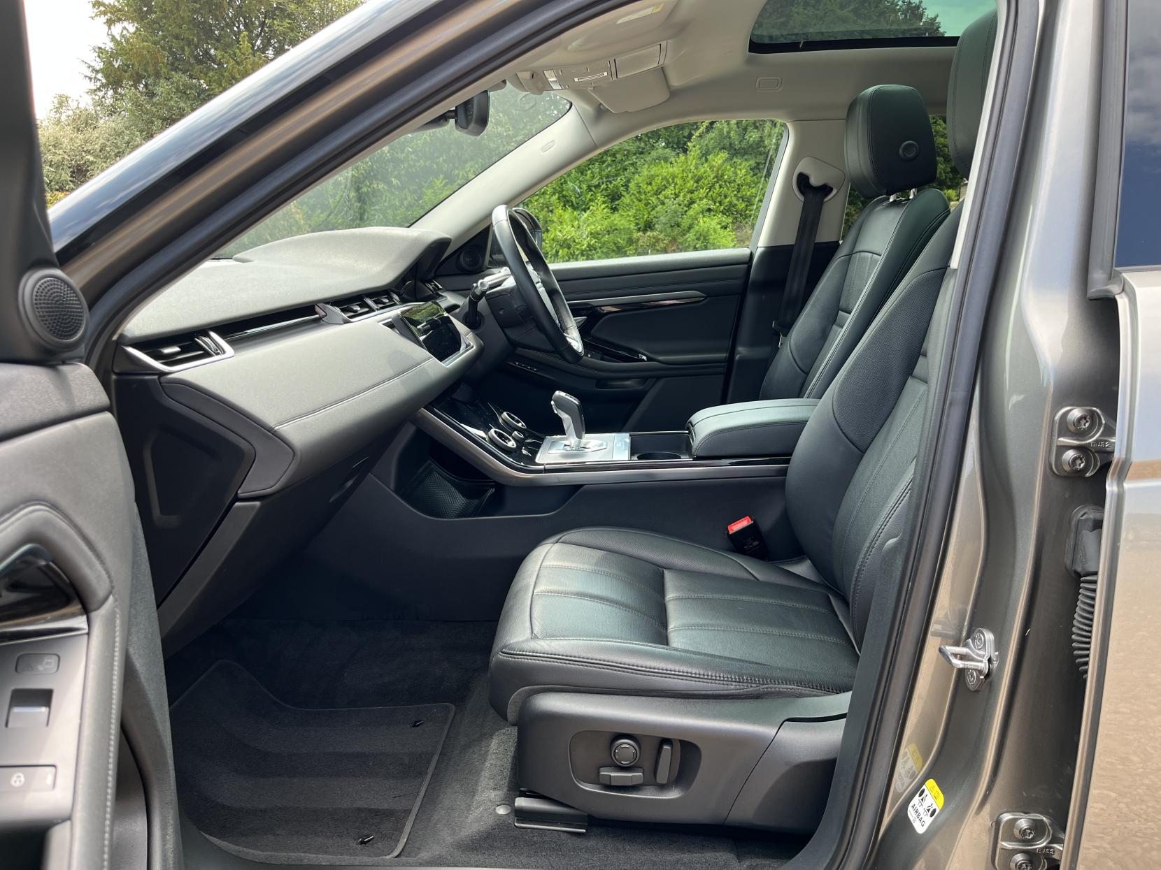 Land Rover Range Rover Evoque 2.0 D180 SE SUV 5dr Diesel Auto 4WD Euro 6 (s/s) (180 ps)
