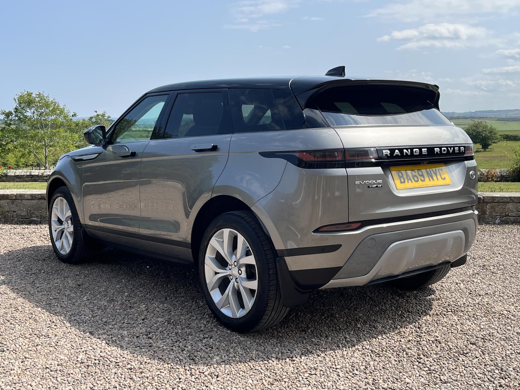 Land Rover Range Rover Evoque 2.0 D180 SE SUV 5dr Diesel Auto 4WD Euro 6 (s/s) (180 ps)