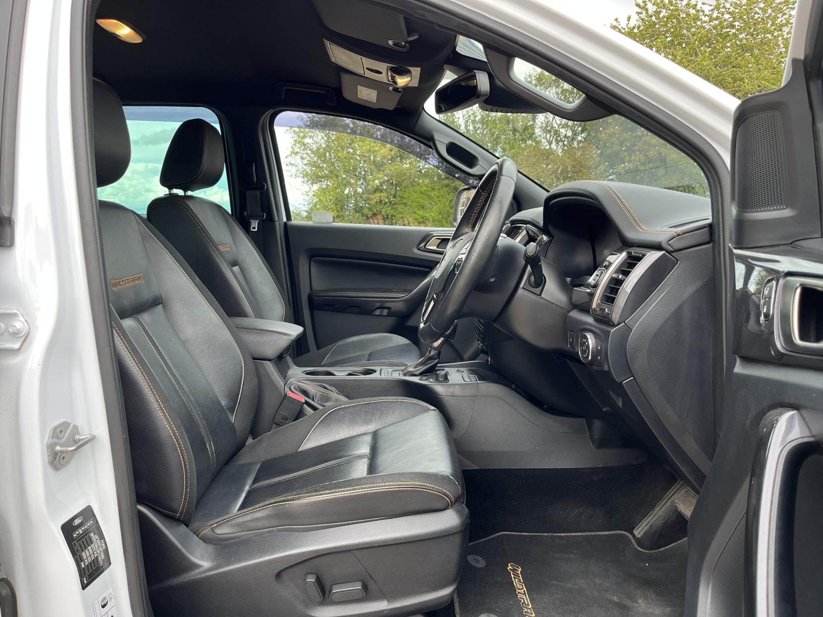 Ford Ranger 2.0 EcoBlue Wildtrak Pickup Double Cab 4dr Diesel Auto 4WD Euro 6 (s/s) (213 ps)