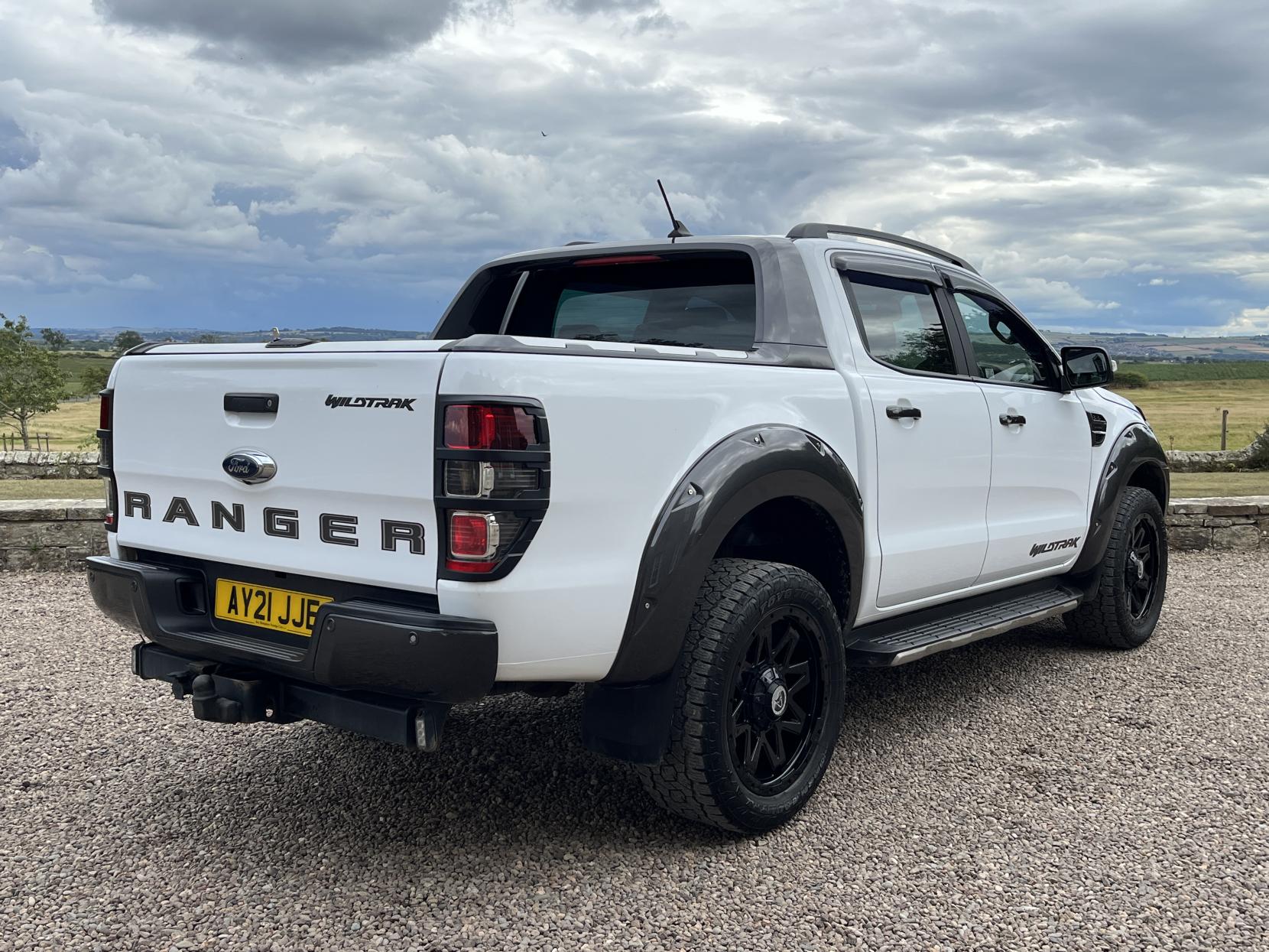 Ford Ranger 2.0 EcoBlue Wildtrak Pickup Double Cab 4dr Diesel Auto 4WD Euro 6 (s/s) (213 ps)