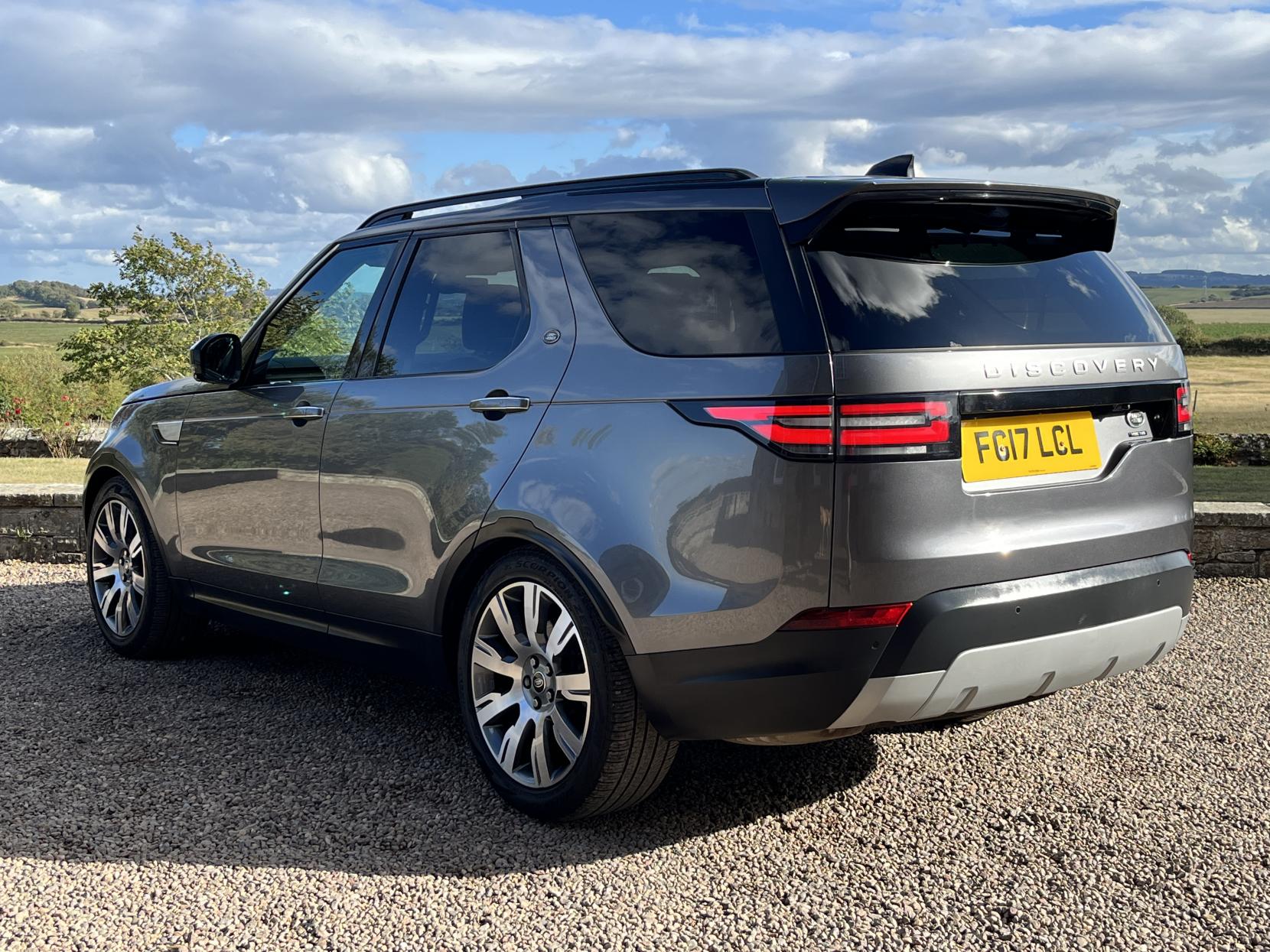 Land Rover Discovery 3.0 TD V6 HSE Luxury SUV 5dr Diesel Auto 4WD Euro 6 (s/s) (258 ps)