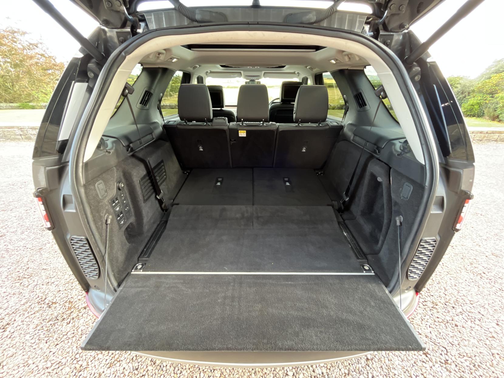 Land Rover Discovery 3.0 TD V6 HSE Luxury SUV 5dr Diesel Auto 4WD Euro 6 (s/s) (258 ps)