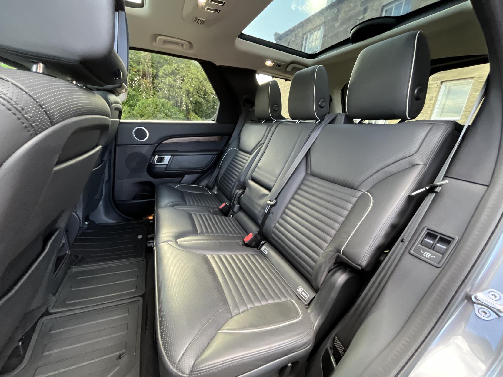 Land Rover Discovery 3.0 TD V6 HSE Luxury SUV 5dr Diesel Auto 4WD Euro 6 (s/s) (258 ps)