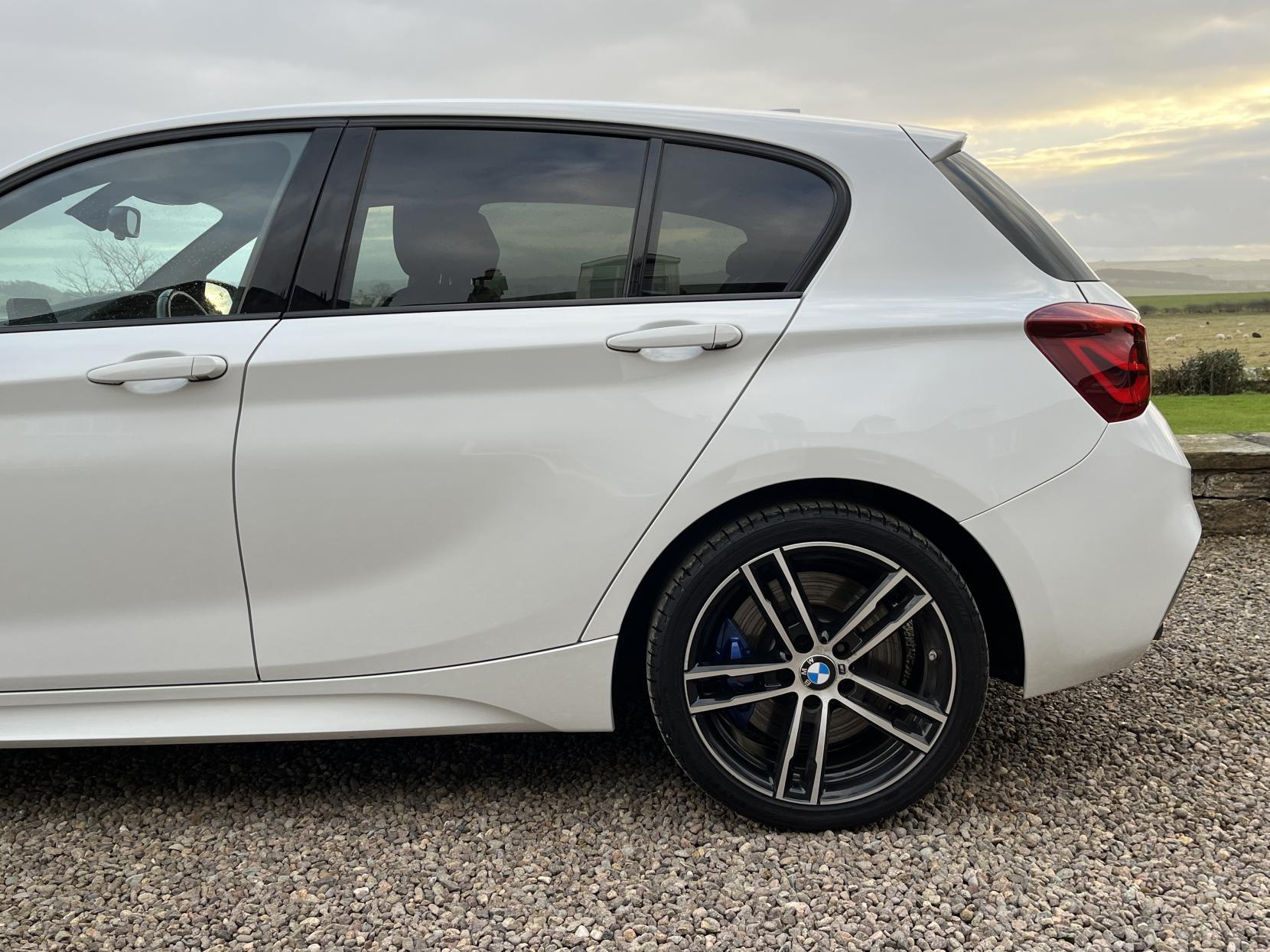 BMW 1 Series 2.0 118d M Sport Shadow Edition Hatchback 5dr Diesel Manual Euro 6 (s/s) (150 ps)