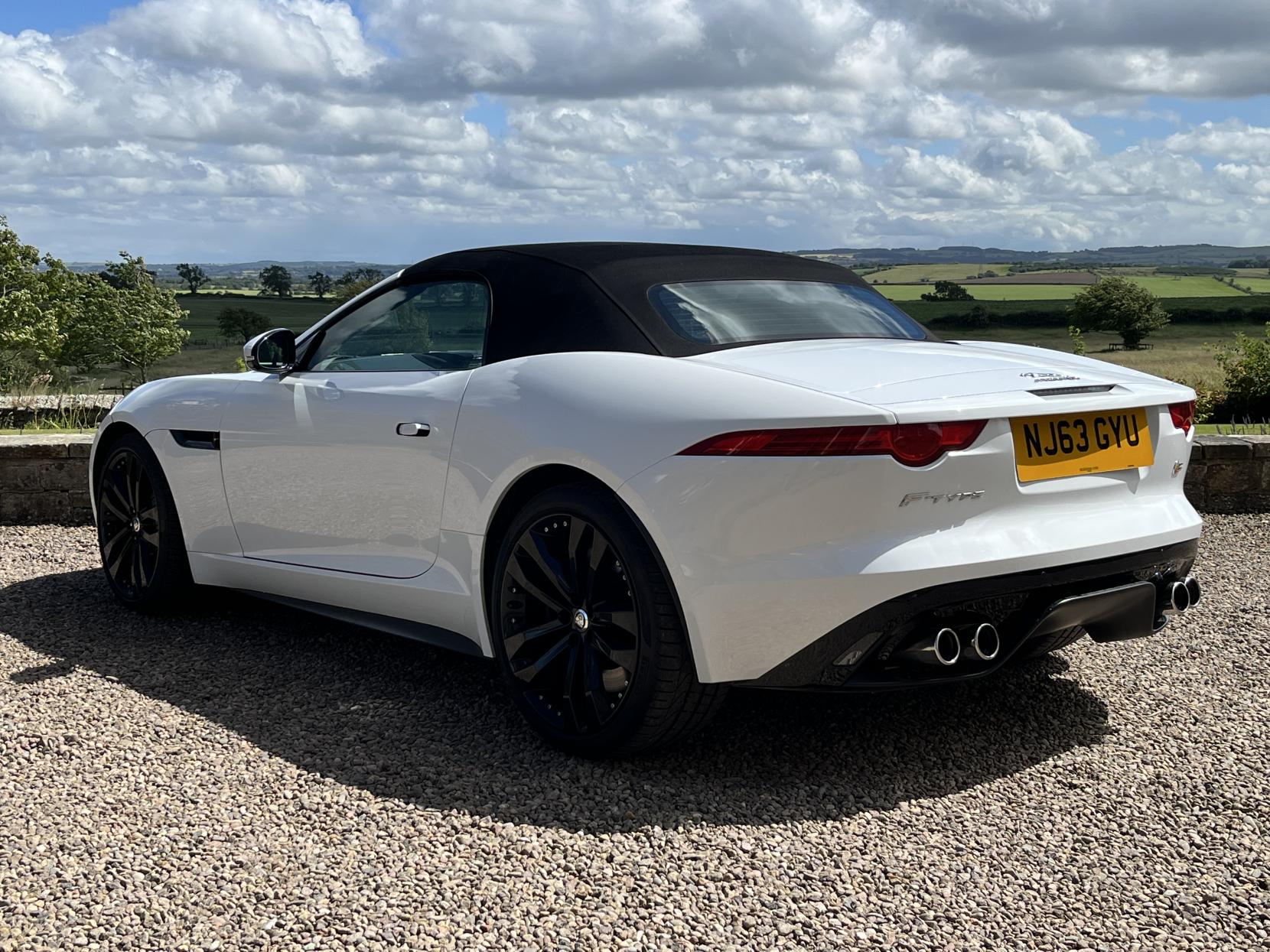 Jaguar F-Type 5.0 V8 S Convertible 2dr Petrol Auto Euro 5 (s/s) (495 ps)