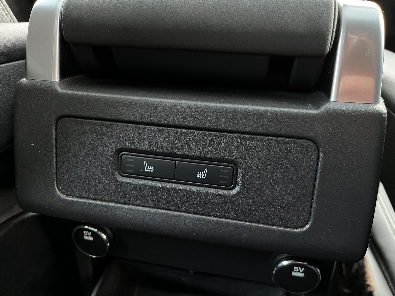 Land Rover Discovery 3.0 TD V6 HSE SUV 5dr Diesel Auto 4WD Euro 6 (s/s) (258 ps)