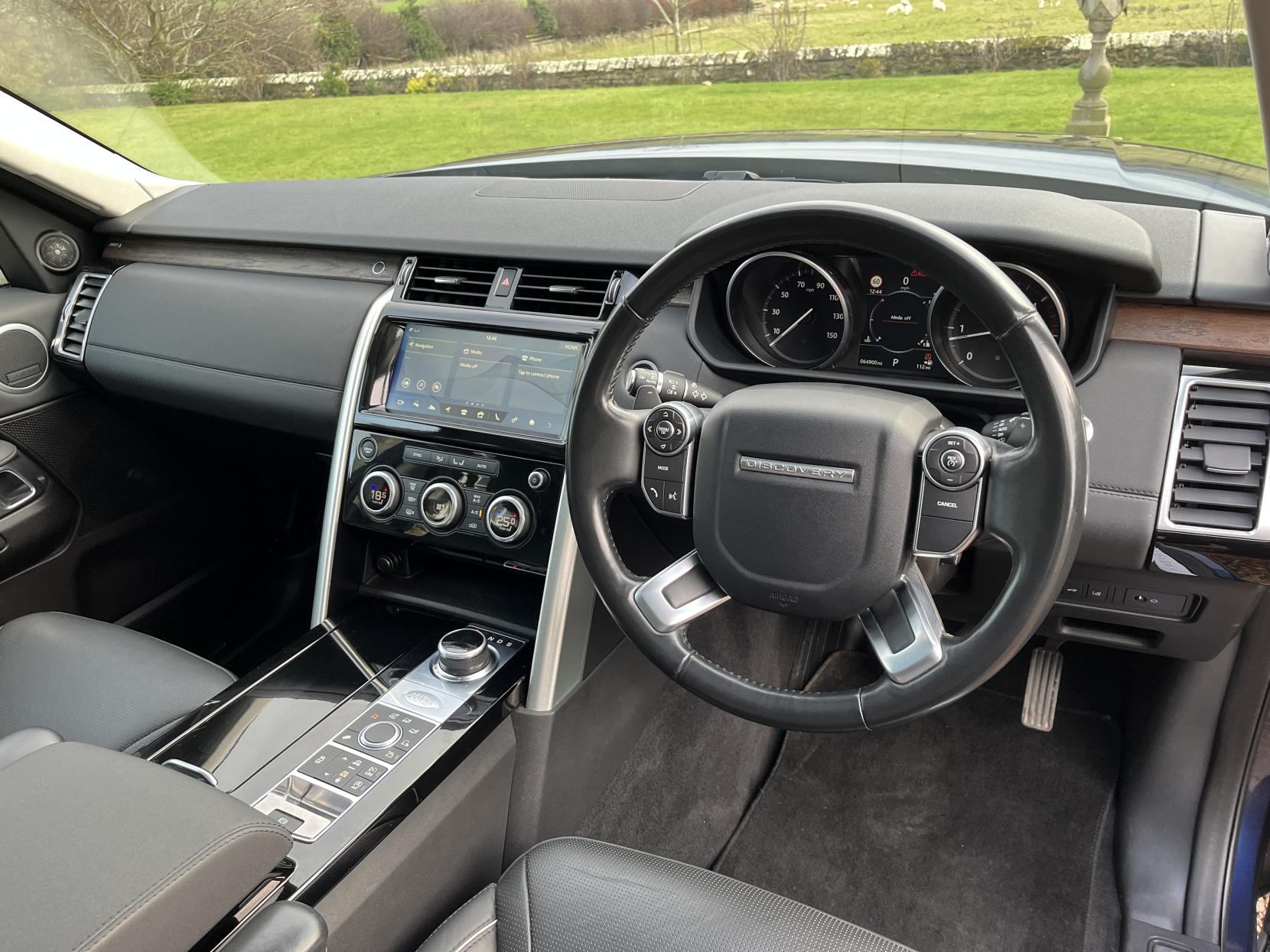 Land Rover Discovery 3.0 TD V6 HSE SUV 5dr Diesel Auto 4WD Euro 6 (s/s) (258 ps)