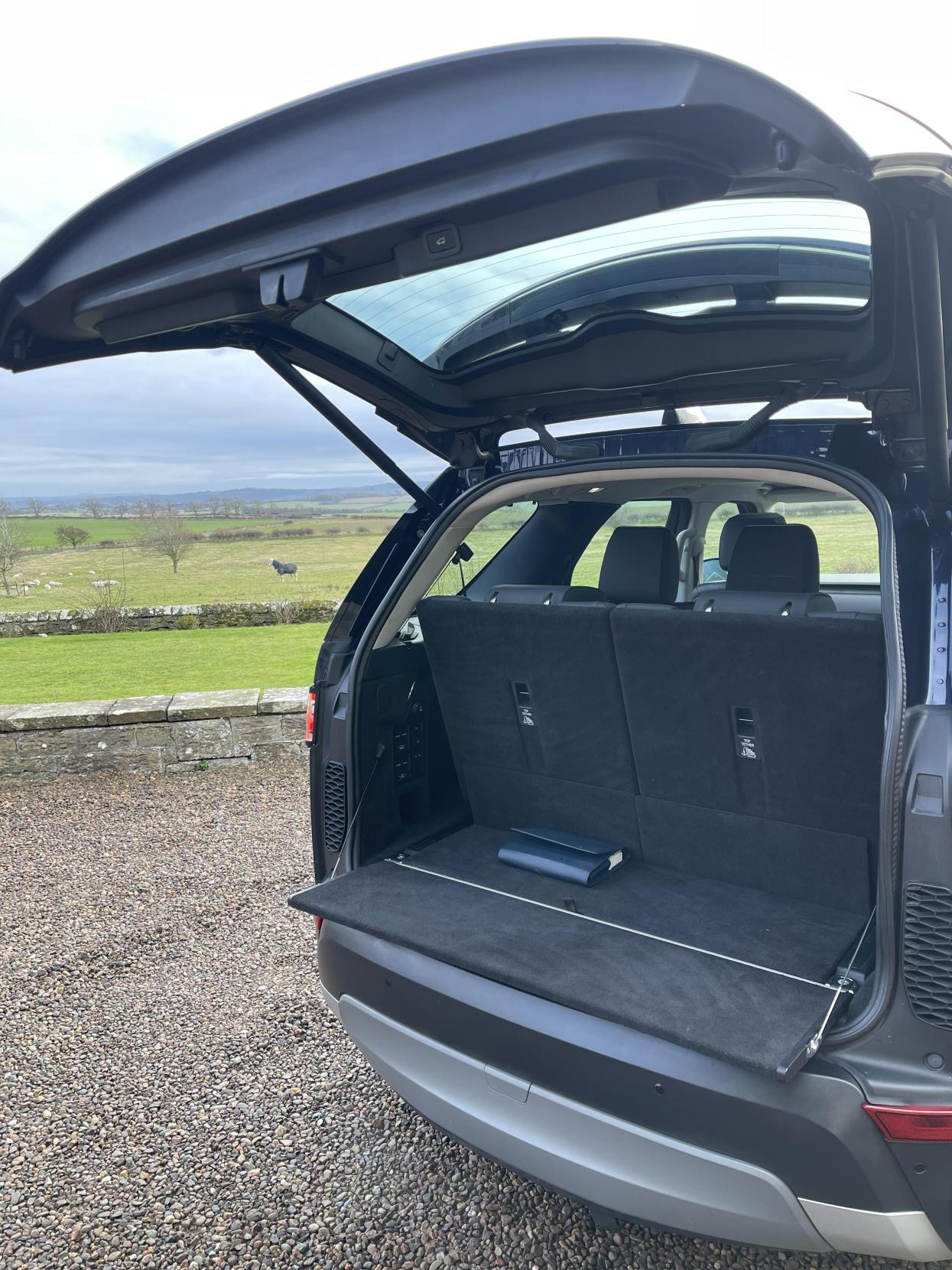 Land Rover Discovery 3.0 TD V6 HSE SUV 5dr Diesel Auto 4WD Euro 6 (s/s) (258 ps)