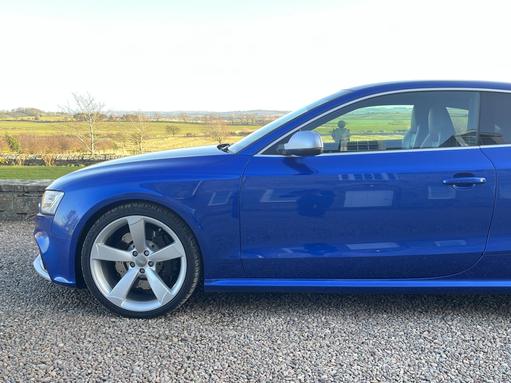 Audi RS5 4.2 FSI V8 Coupe 2dr Petrol S Tronic quattro Euro 5 (450 ps)