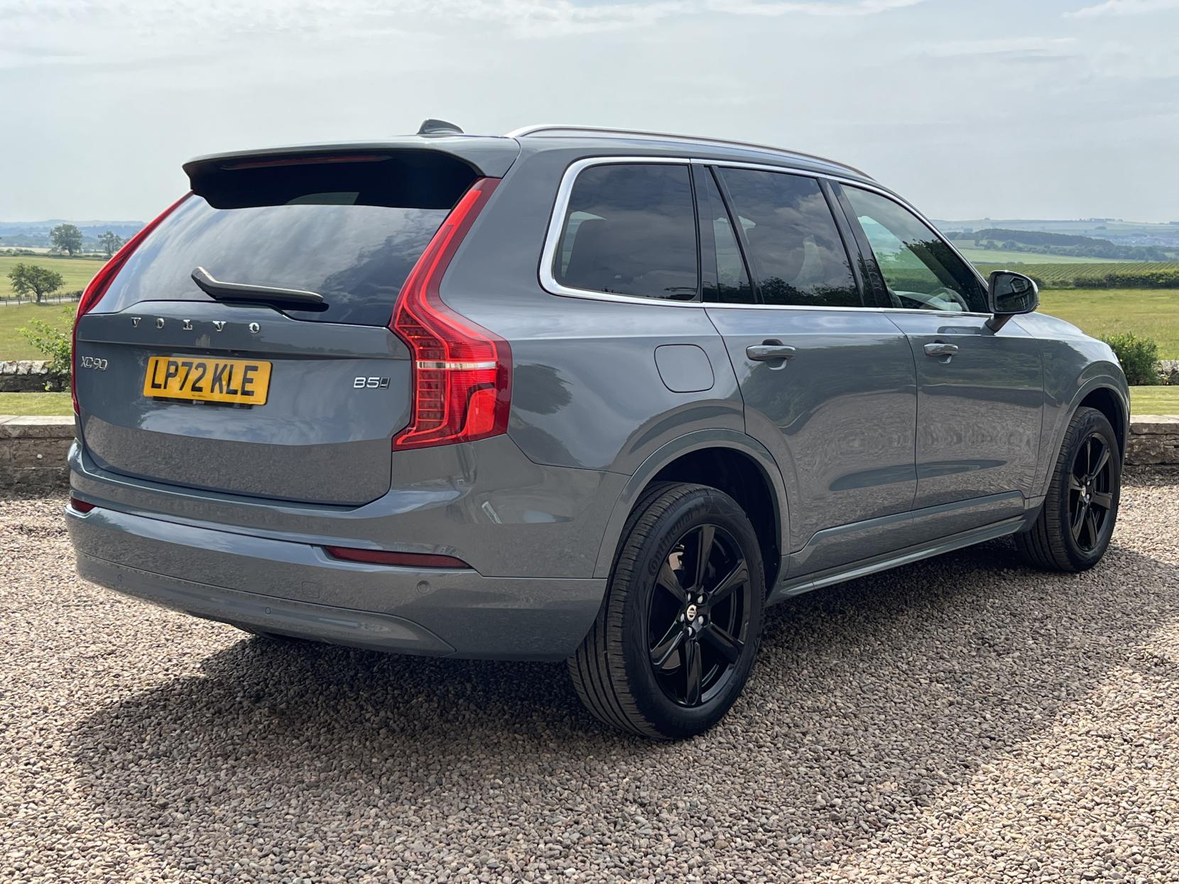 Volvo XC90 2.0 B5 MHEV Core SUV 5dr Petrol Hybrid Auto 4WD Euro 6 (s/s) (250 ps)