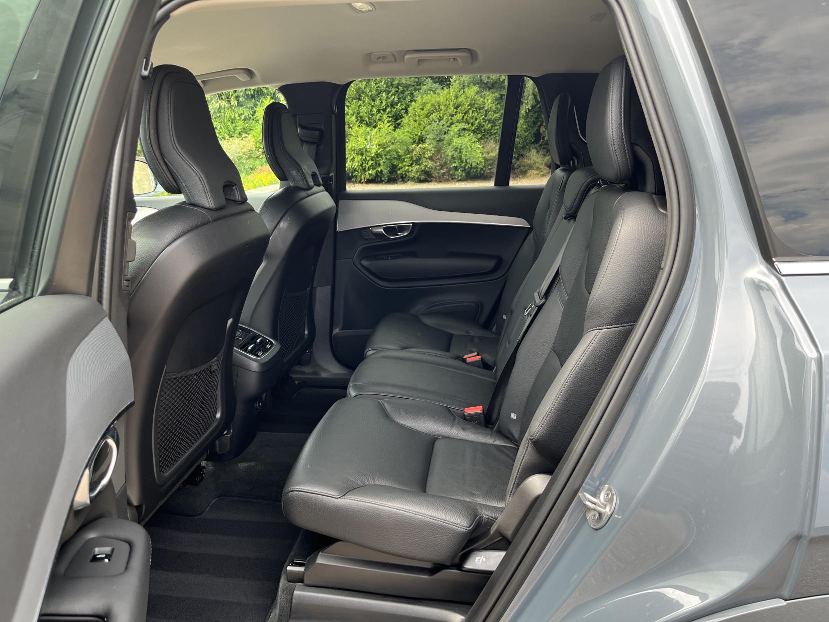 Volvo XC90 2.0 B5 MHEV Core SUV 5dr Petrol Hybrid Auto 4WD Euro 6 (s/s) (250 ps)