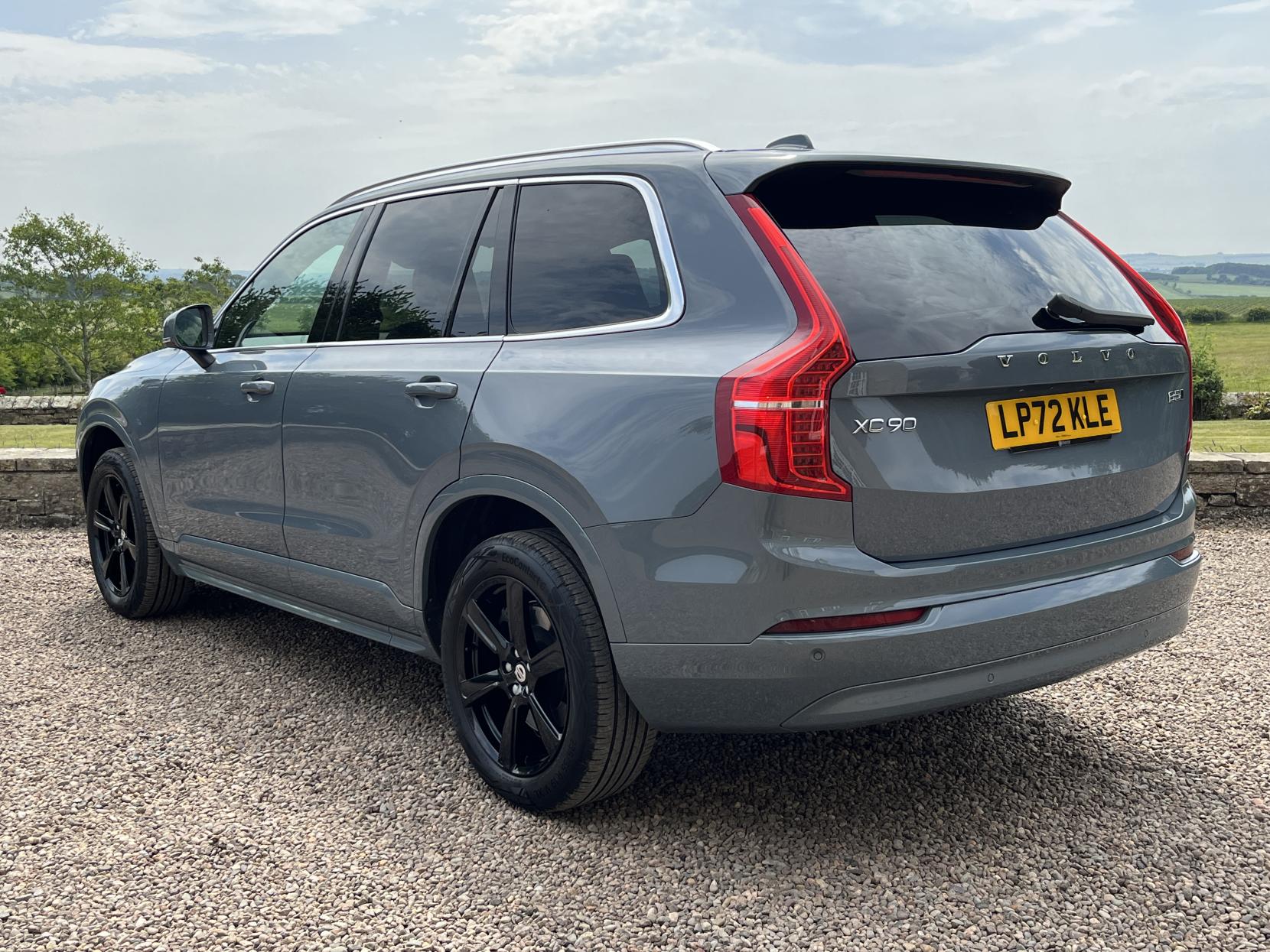 Volvo XC90 2.0 B5 MHEV Core SUV 5dr Petrol Hybrid Auto 4WD Euro 6 (s/s) (250 ps)