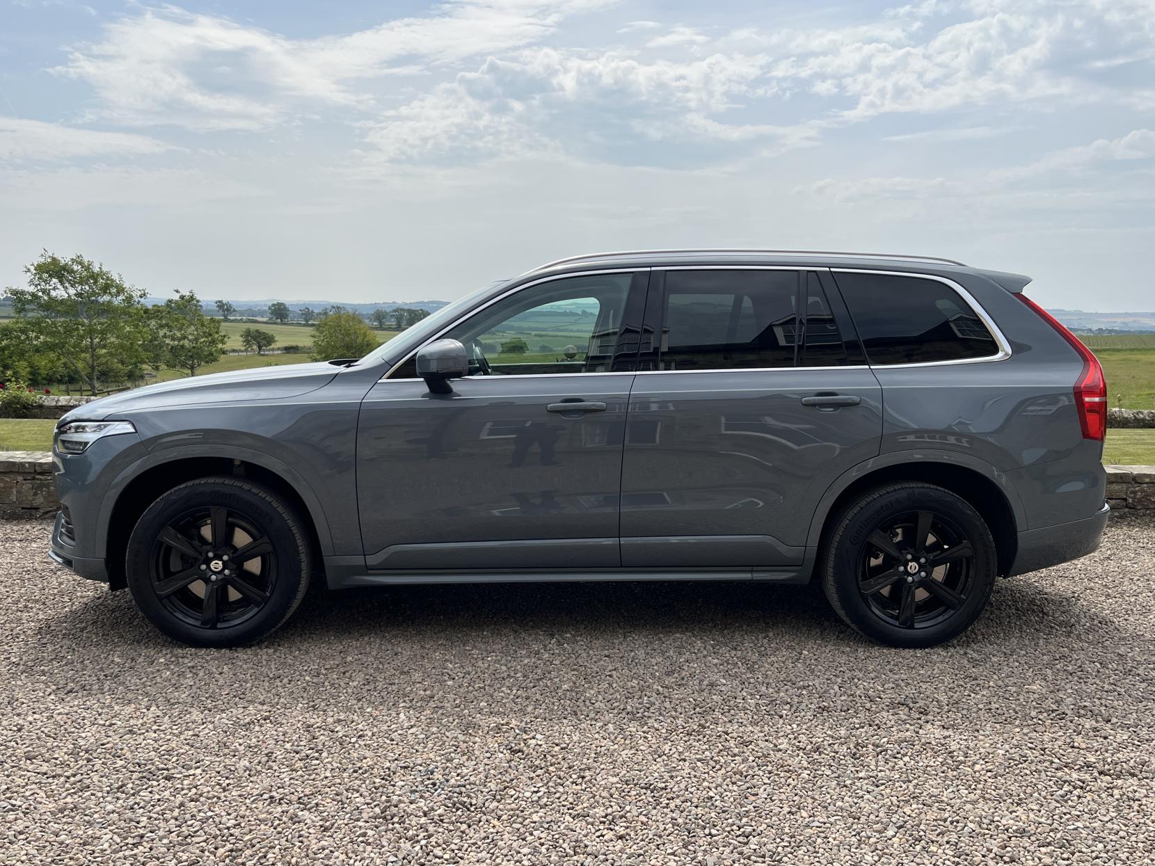 Volvo XC90 2.0 B5 MHEV Core SUV 5dr Petrol Hybrid Auto 4WD Euro 6 (s/s) (250 ps)